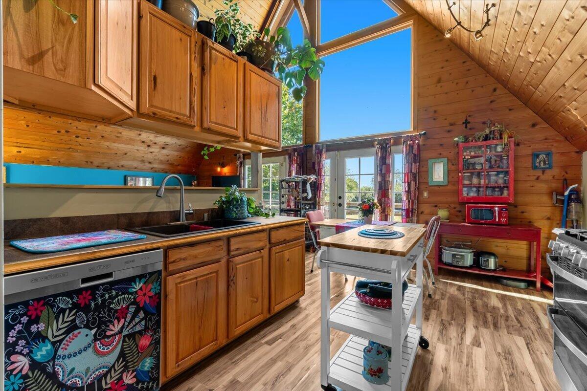 3767 Dows Prairie Road, McKinleyville