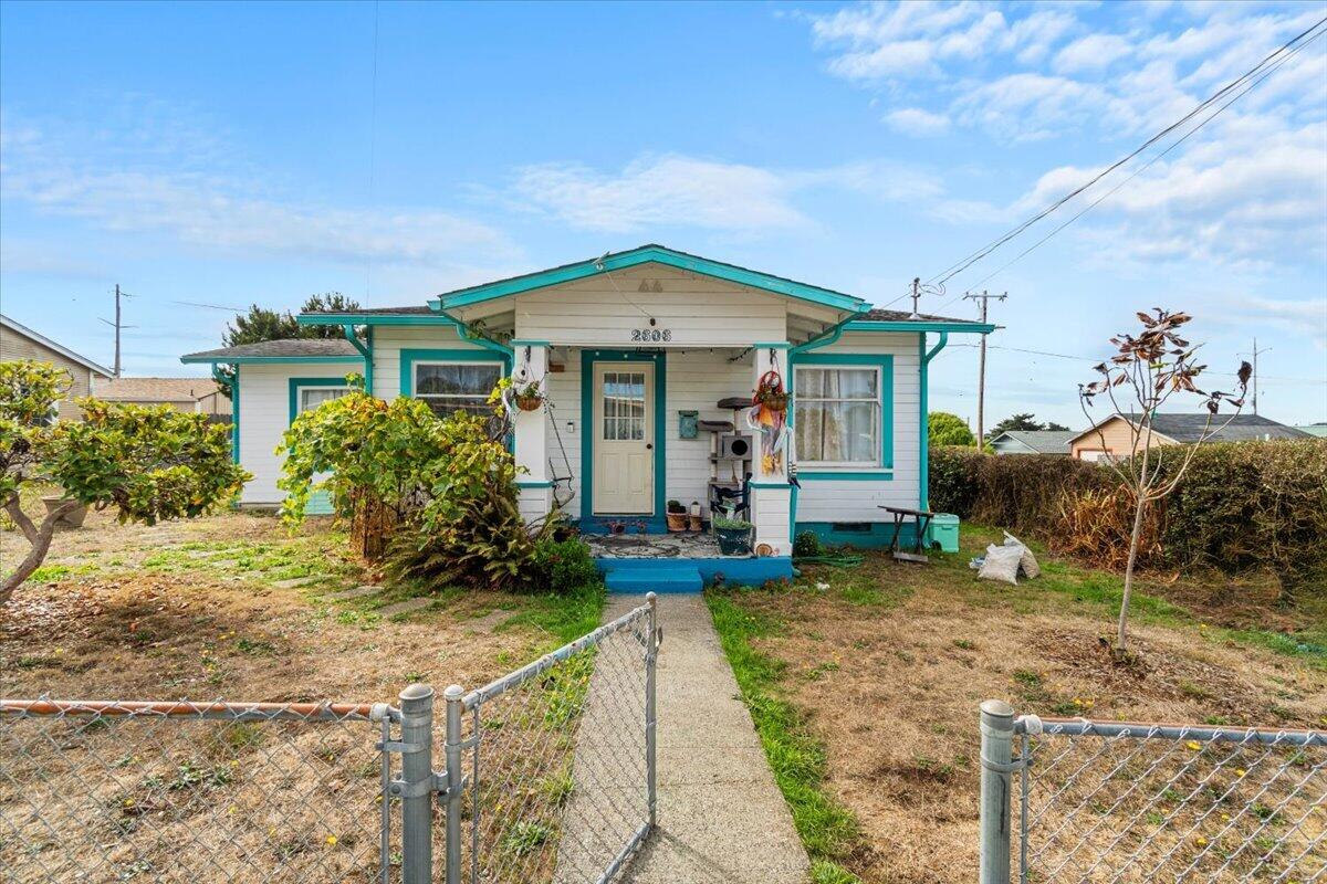2606 Albee Street