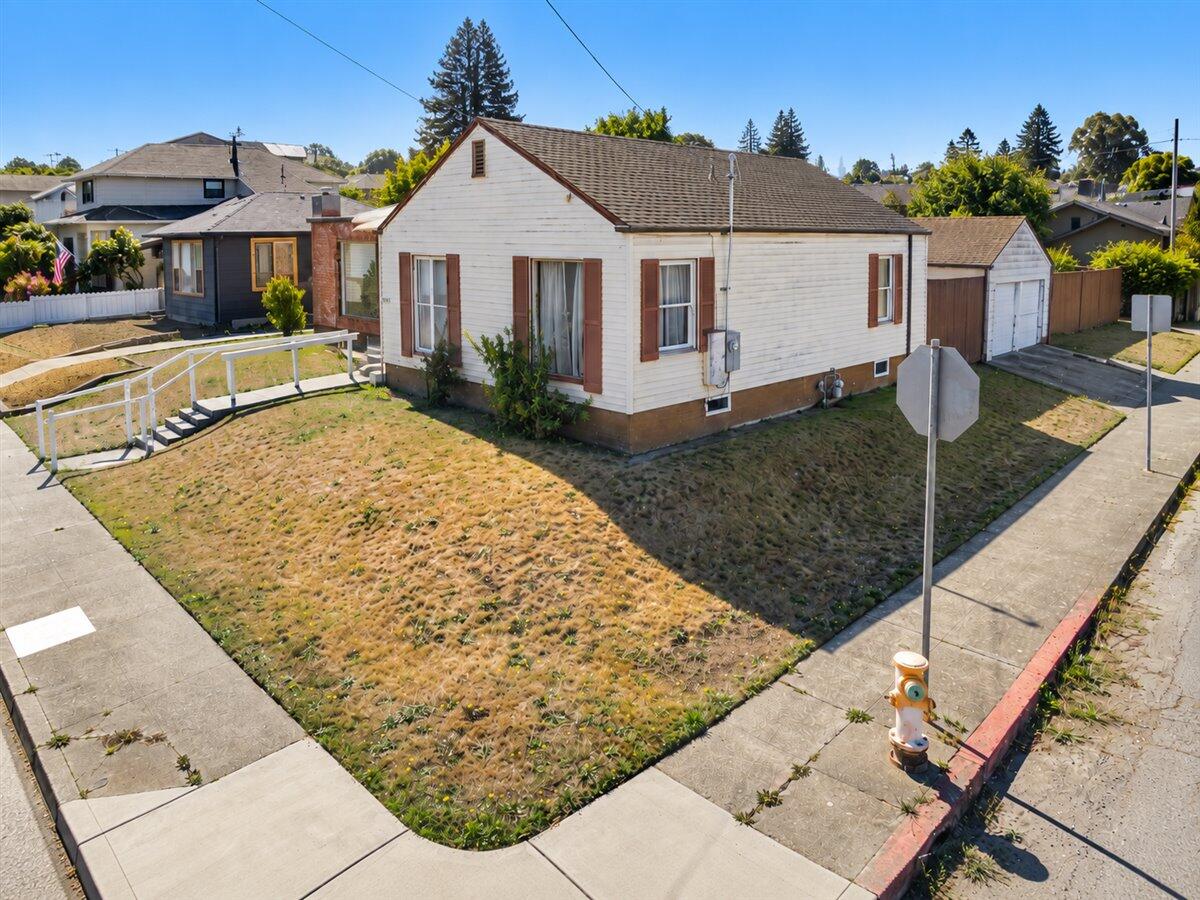 1704 I Street