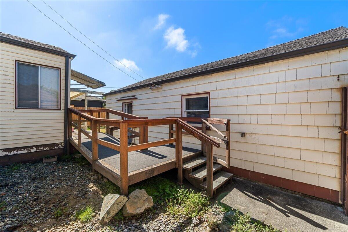 1704 I Street