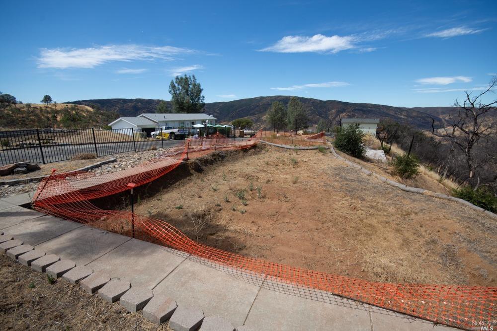 208 Manzanita Ln