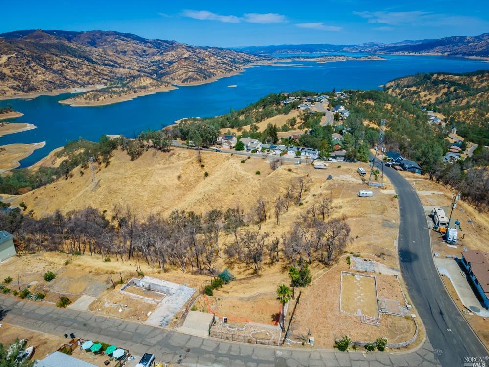 208 Manzanita Ln