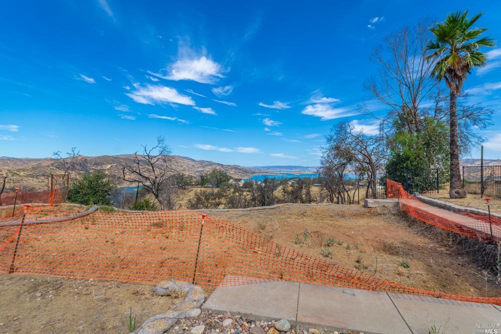 208 Manzanita Ln