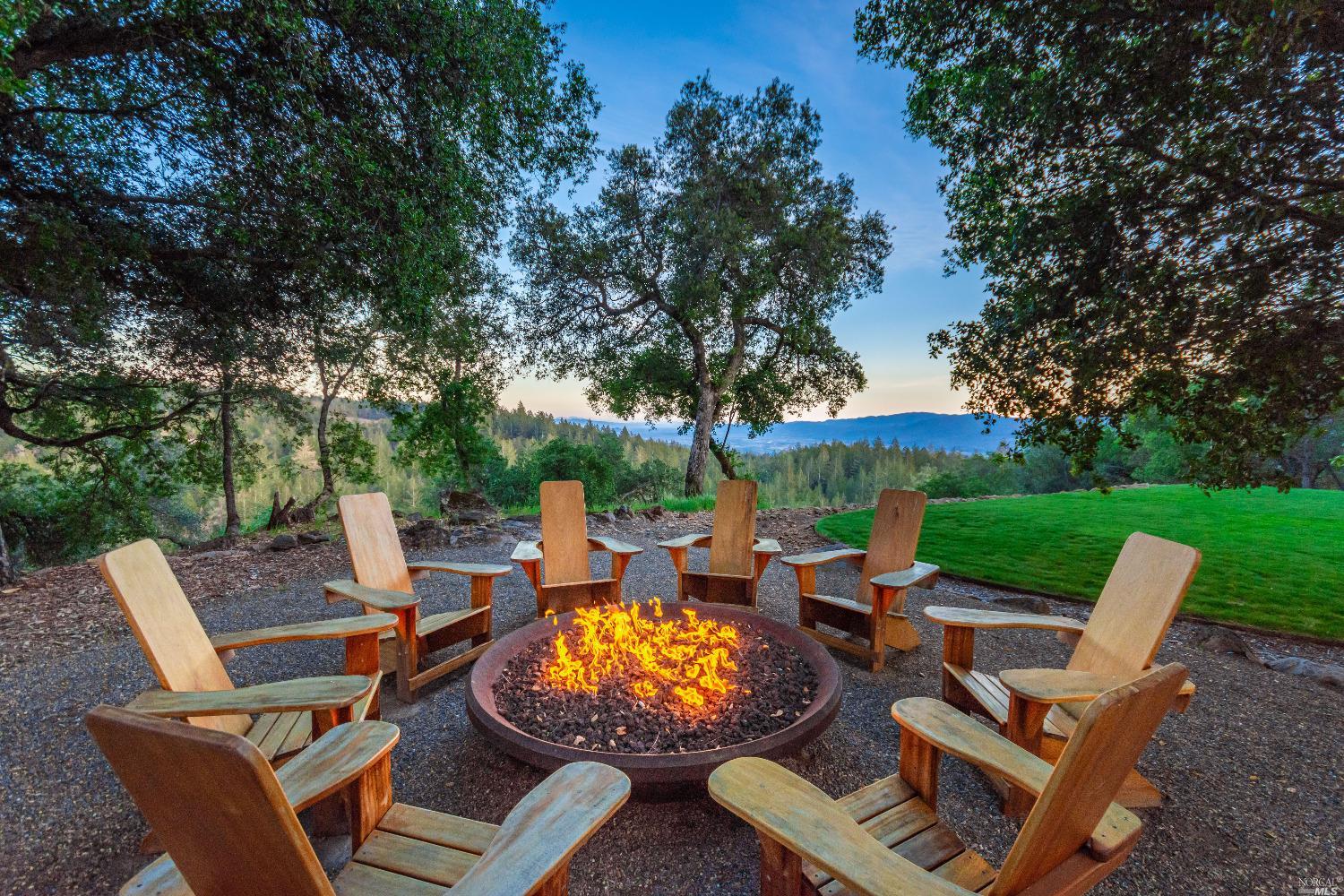 285 Howell Mountain Rd