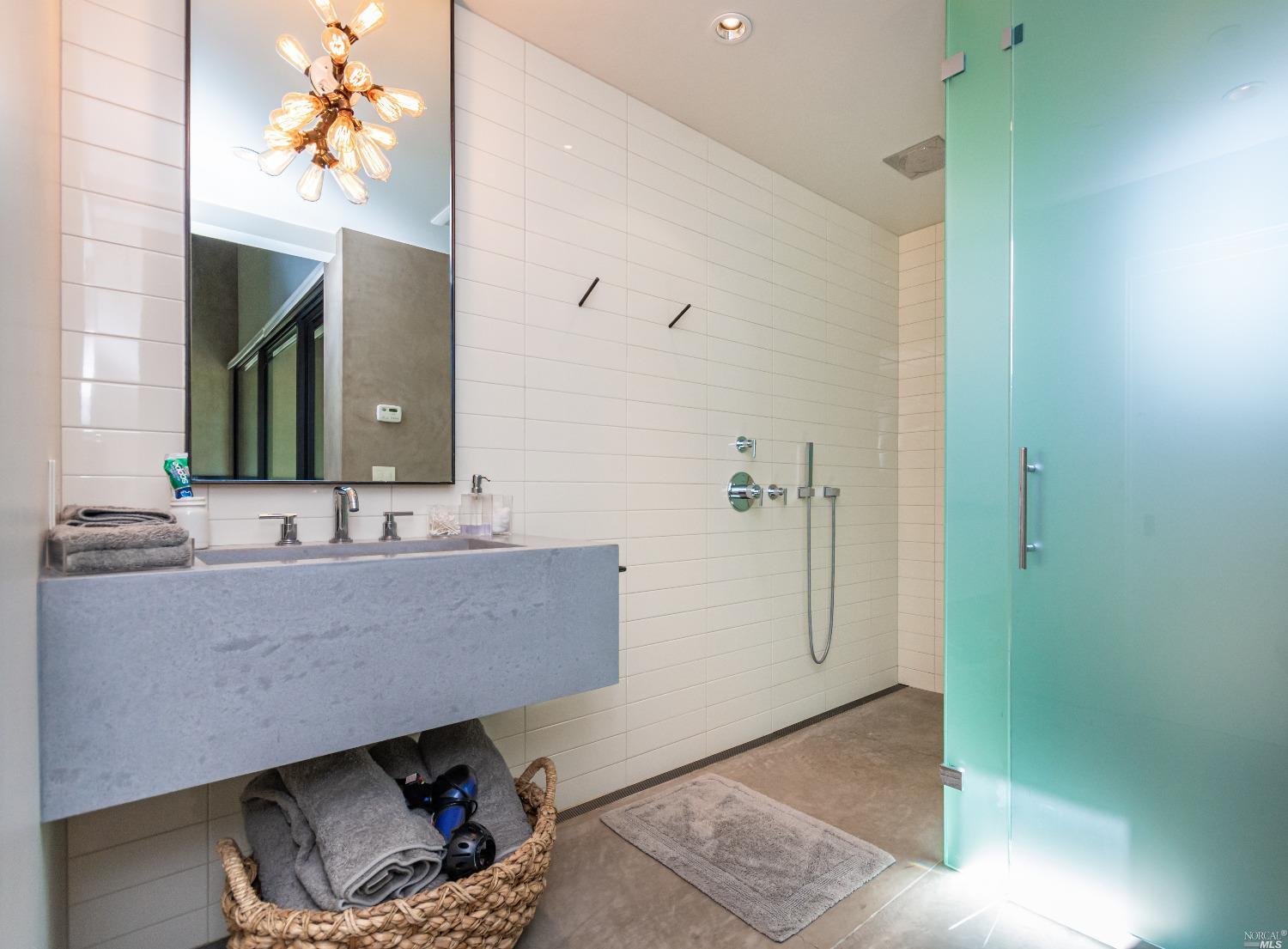 285 Howell Mountain Rd