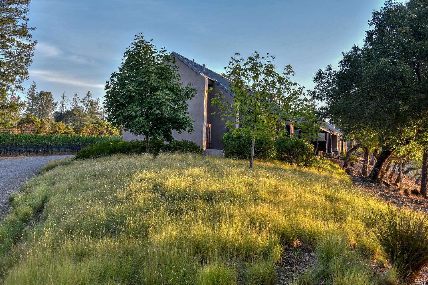 285 Howell Mountain Rd