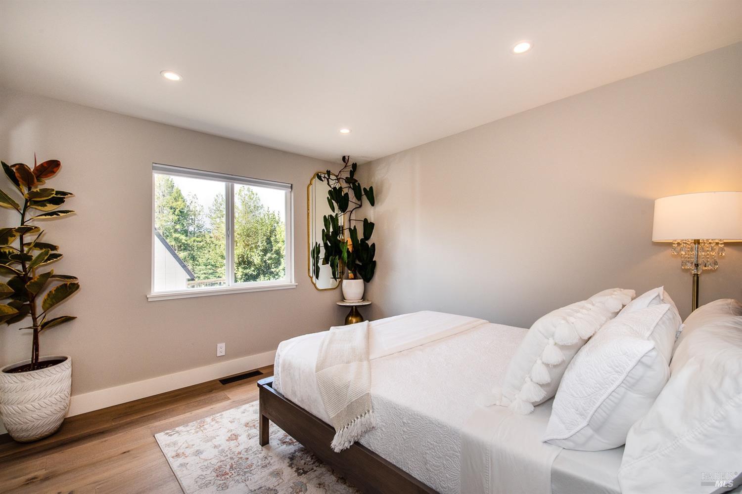 4193 Sonoma Mountain Rd