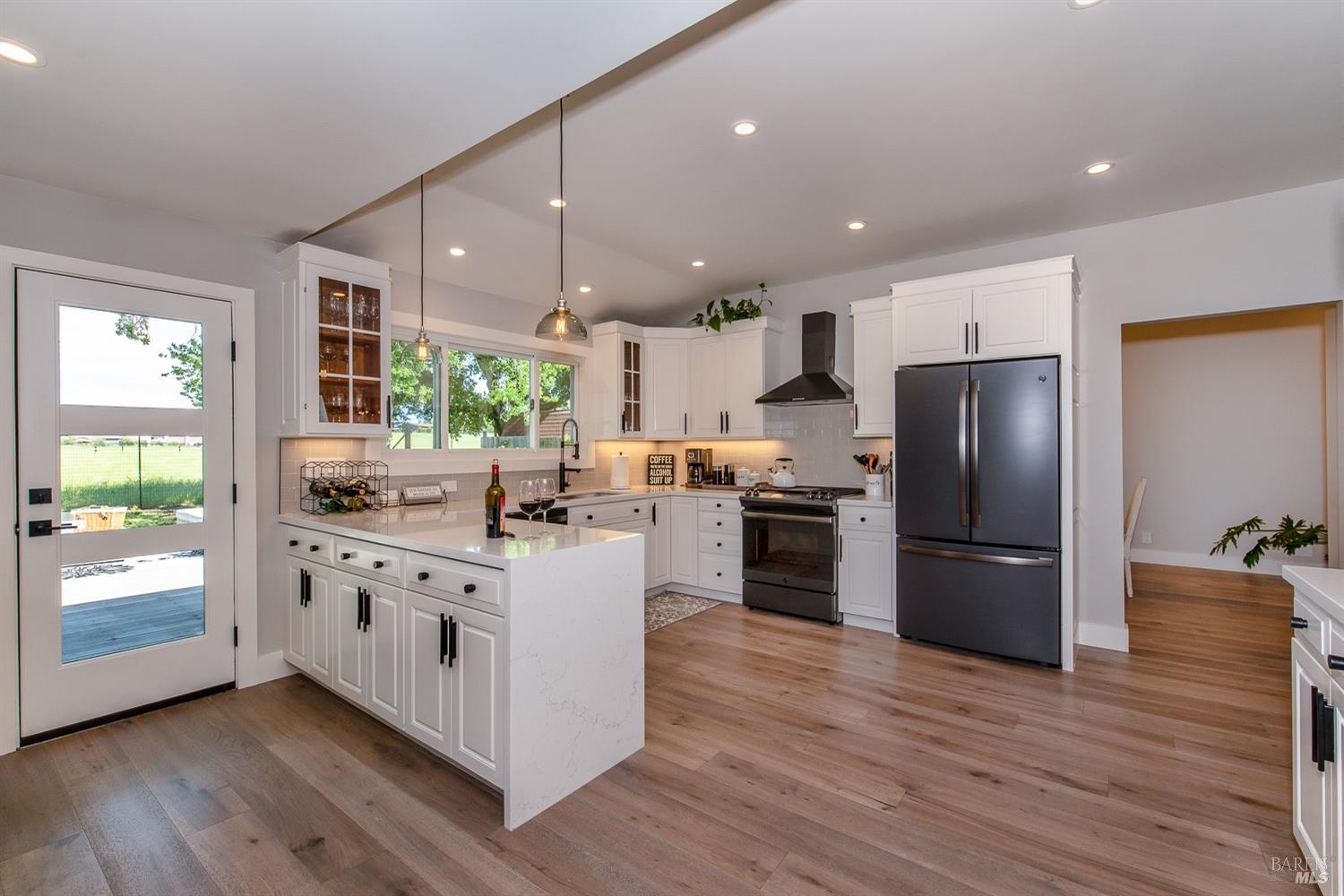 4193 Sonoma Mountain Rd