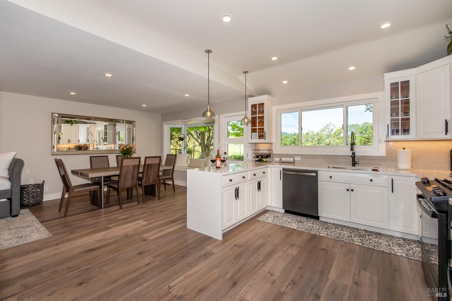 4193 Sonoma Mountain Rd
