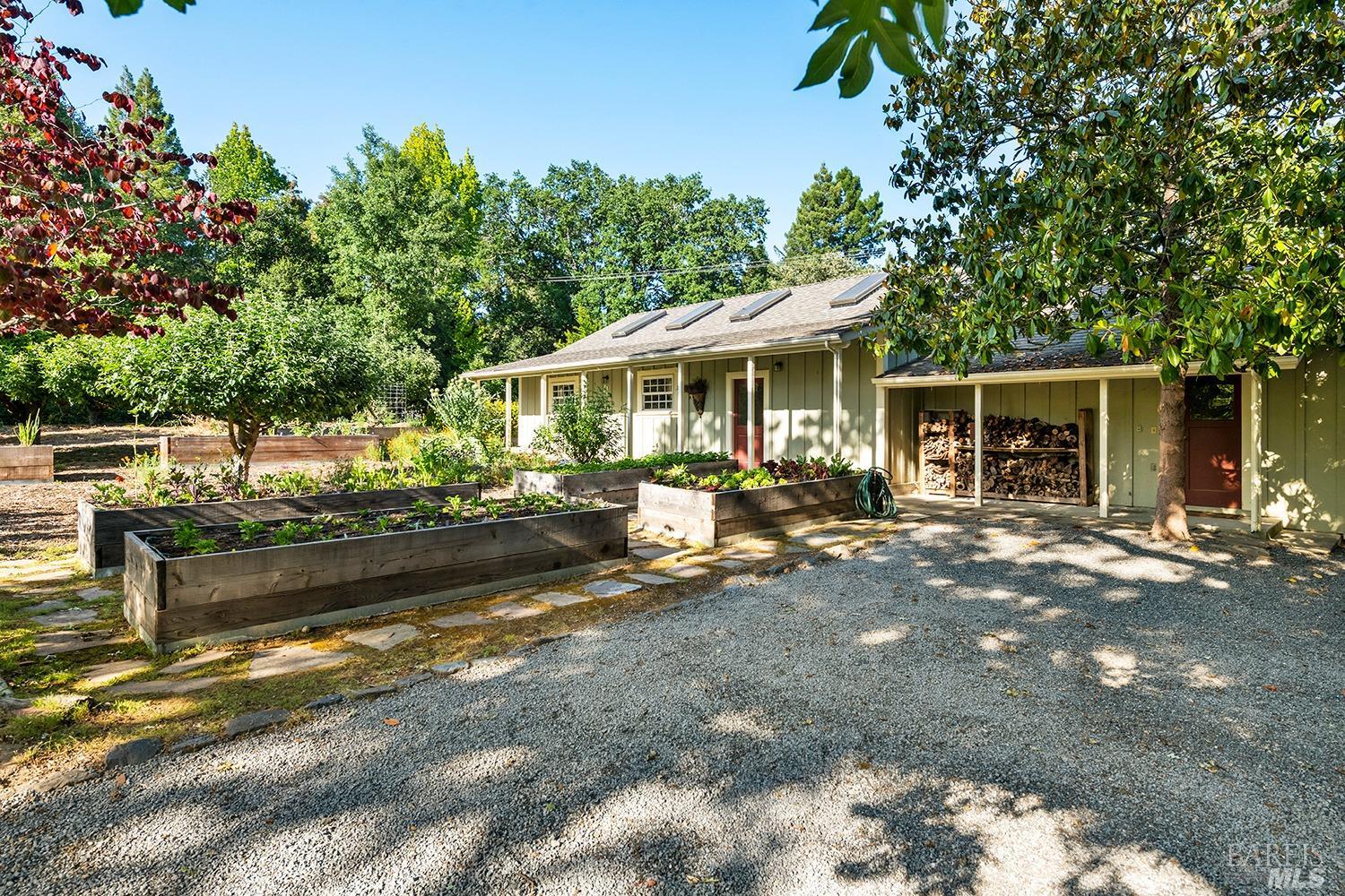 3160 Hicks Rd