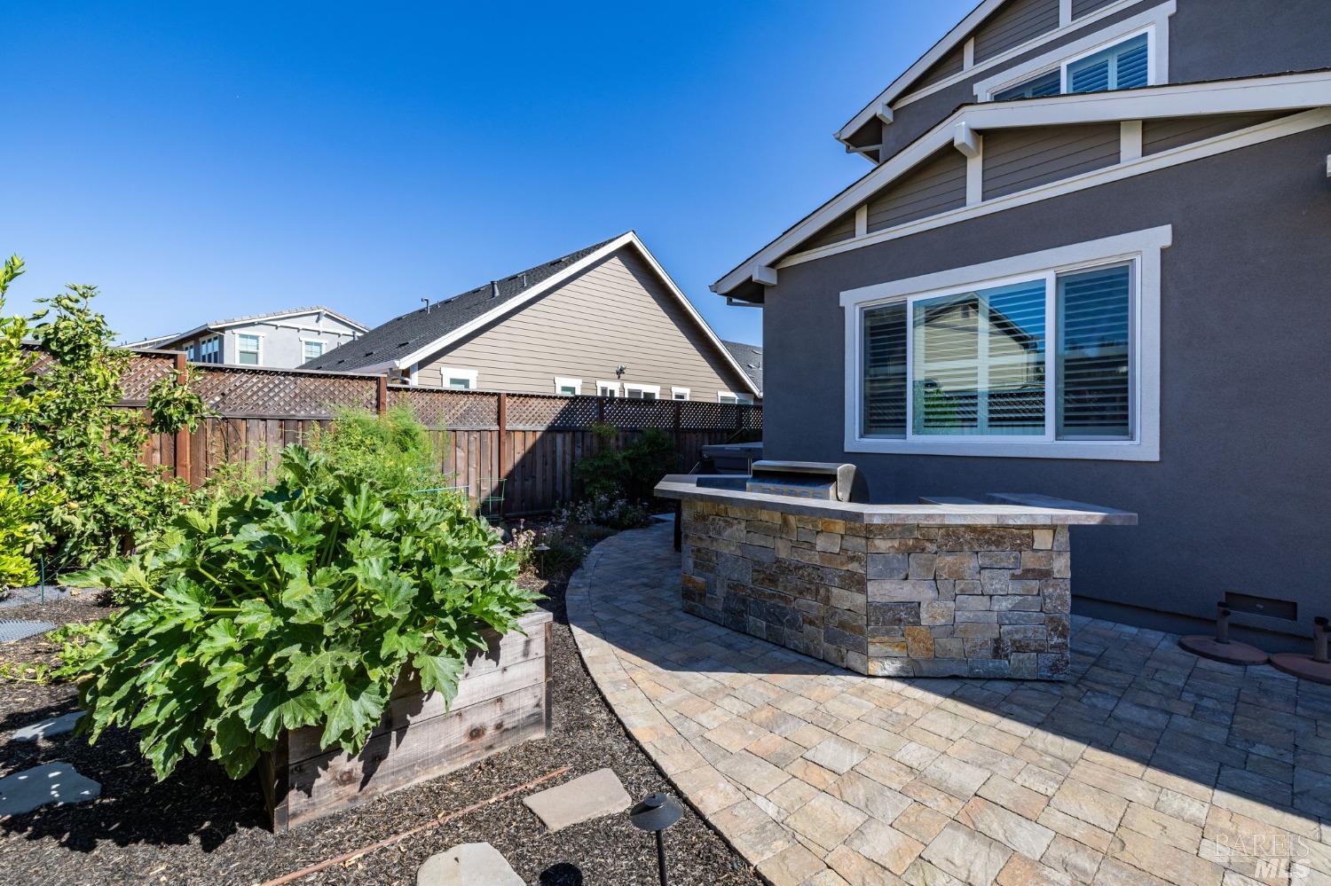 4680 Katie Lee Way