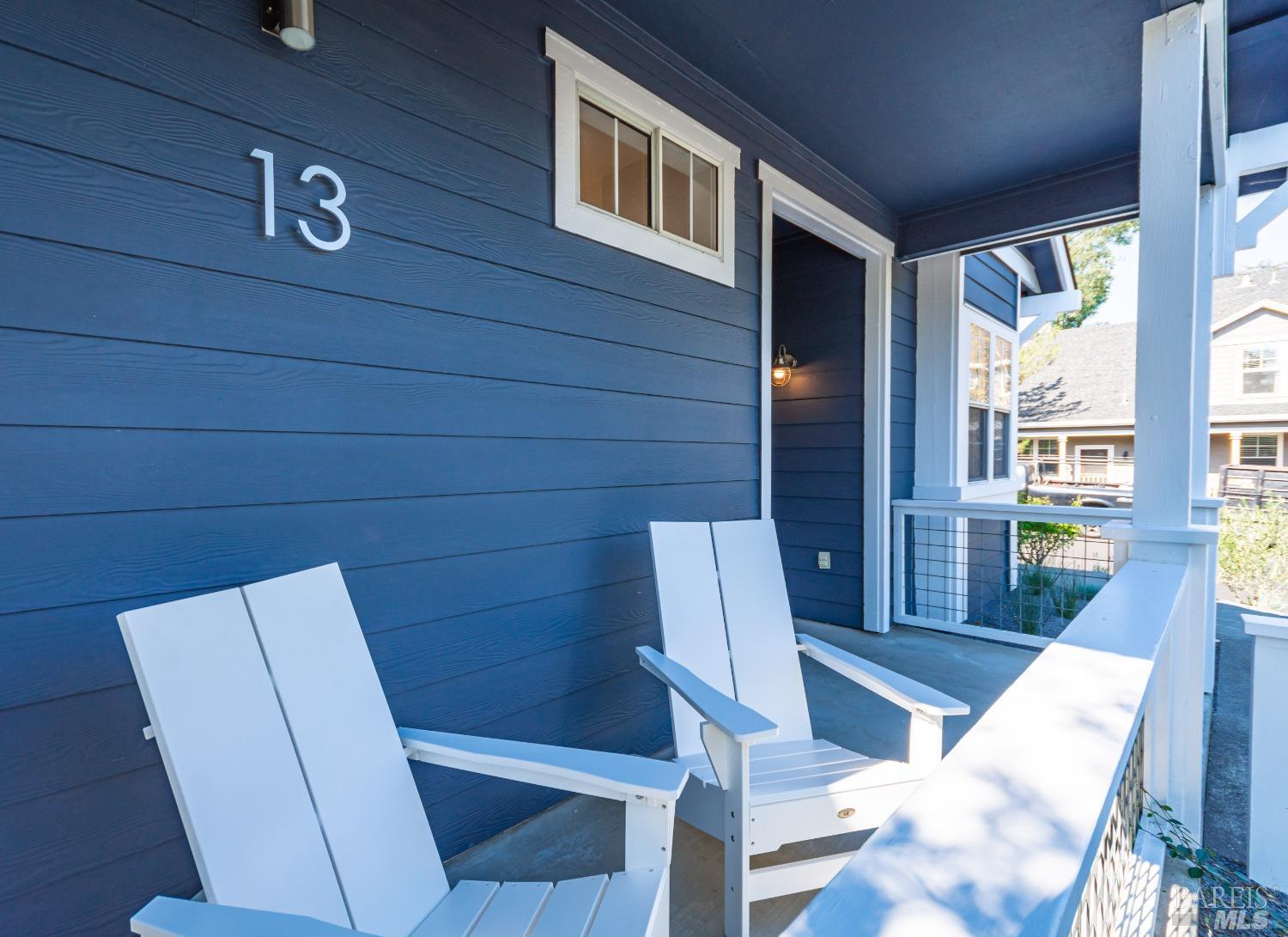 13 Jasmine St