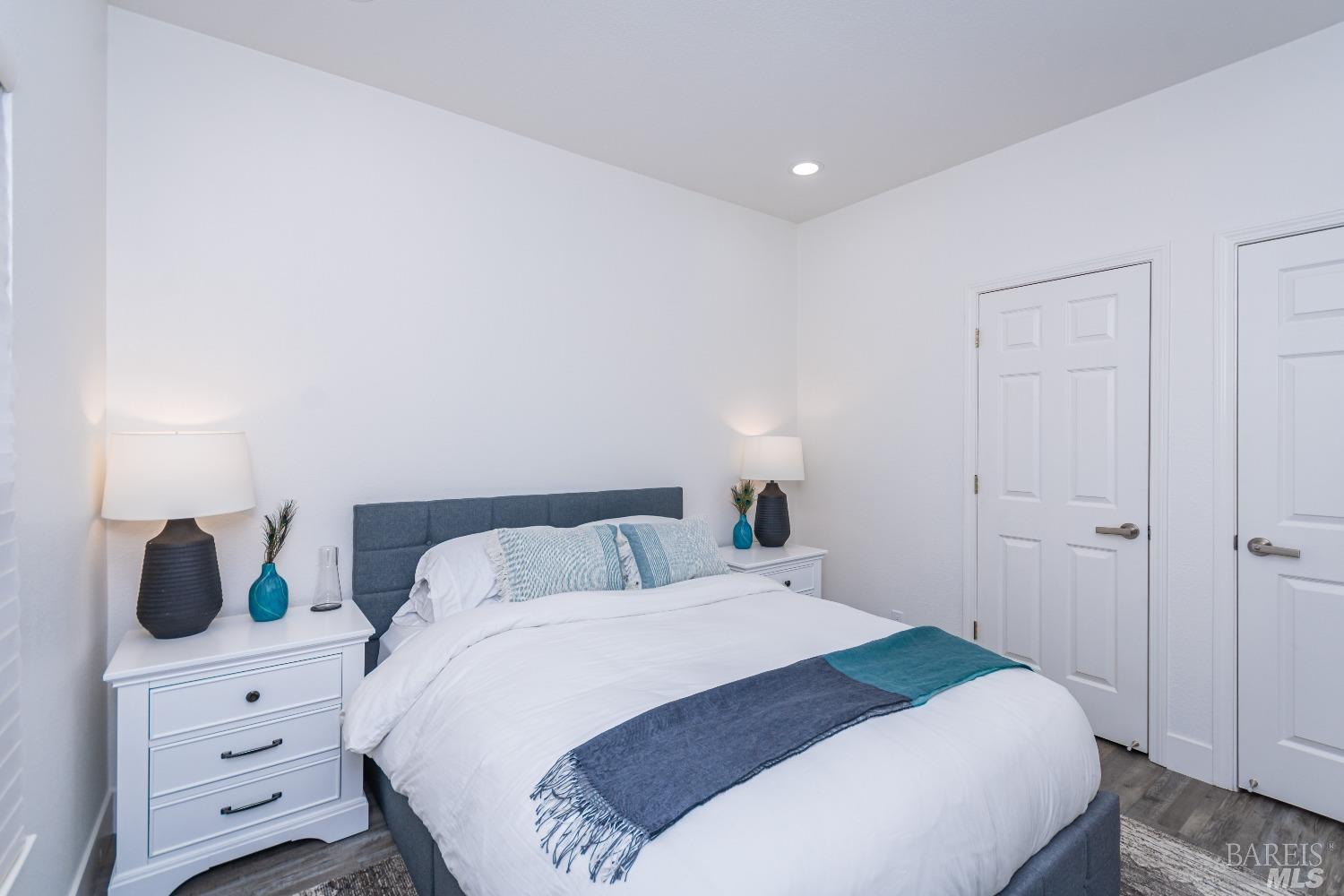 13 Jasmine St