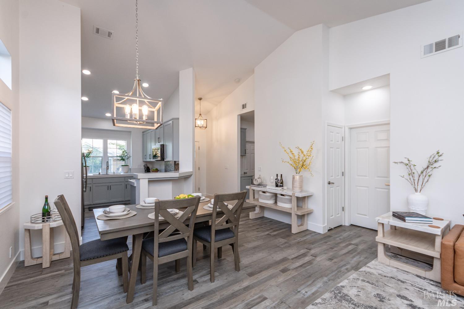 13 Jasmine St