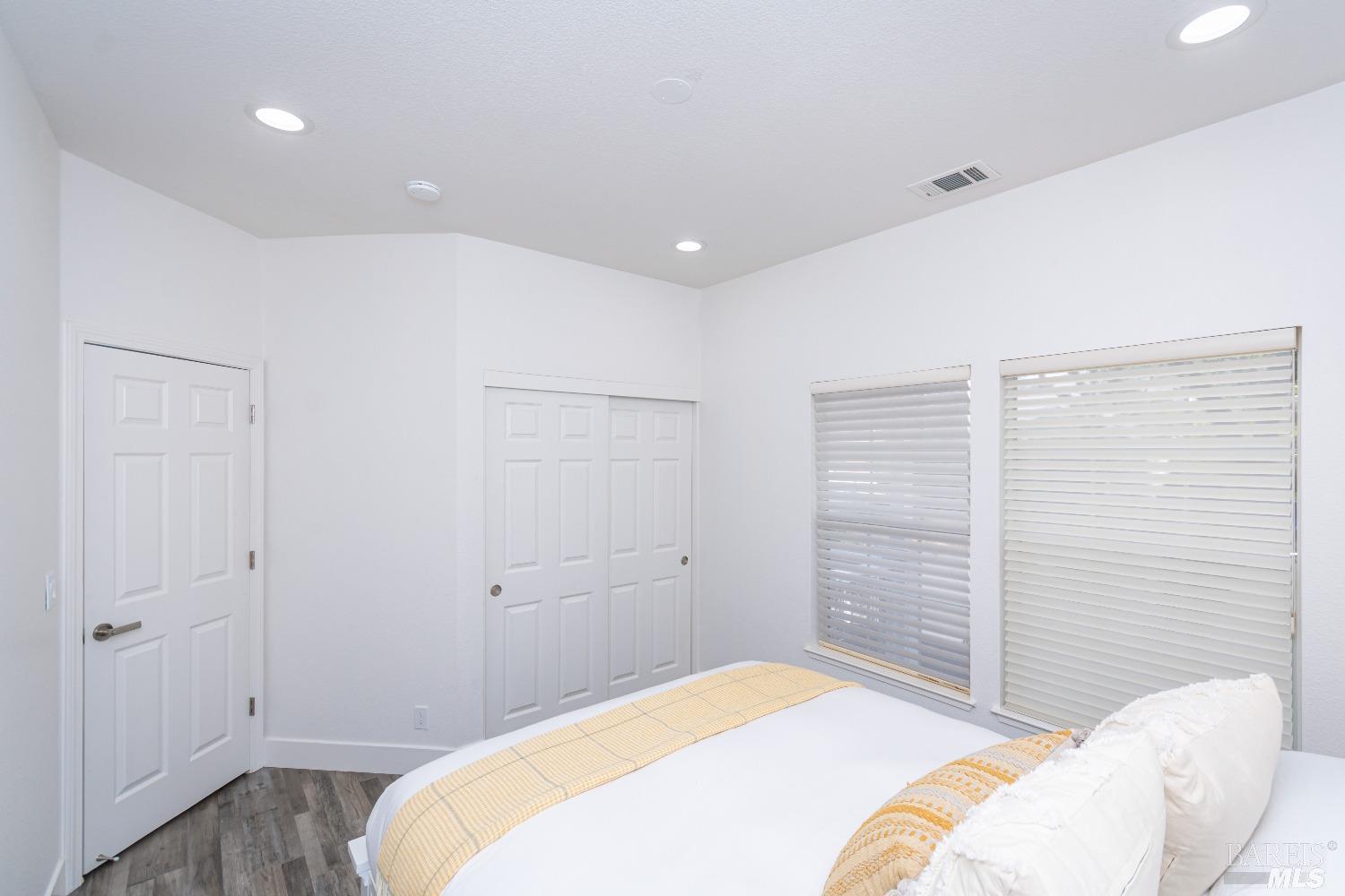 13 Jasmine St
