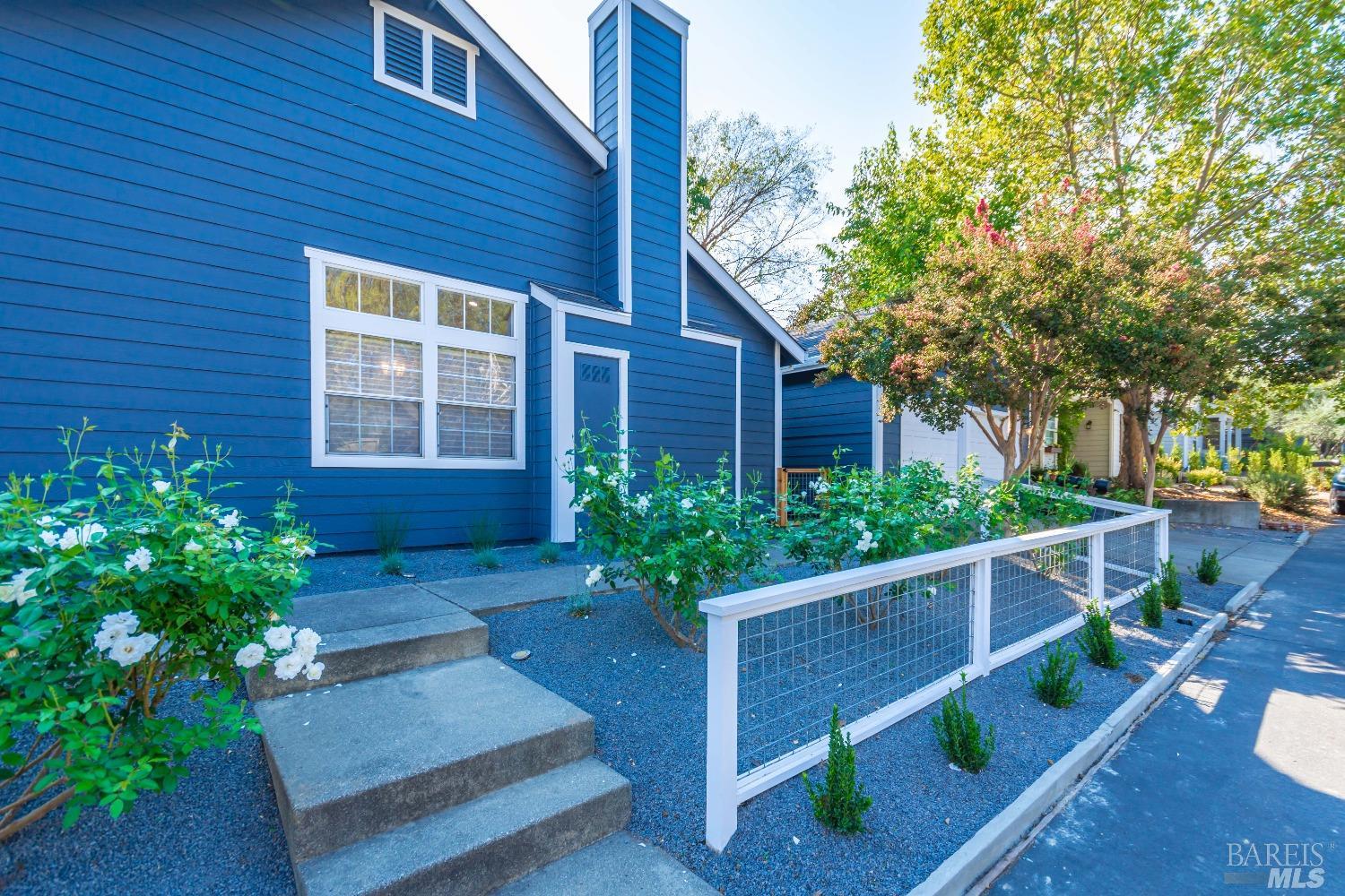 13 Jasmine St