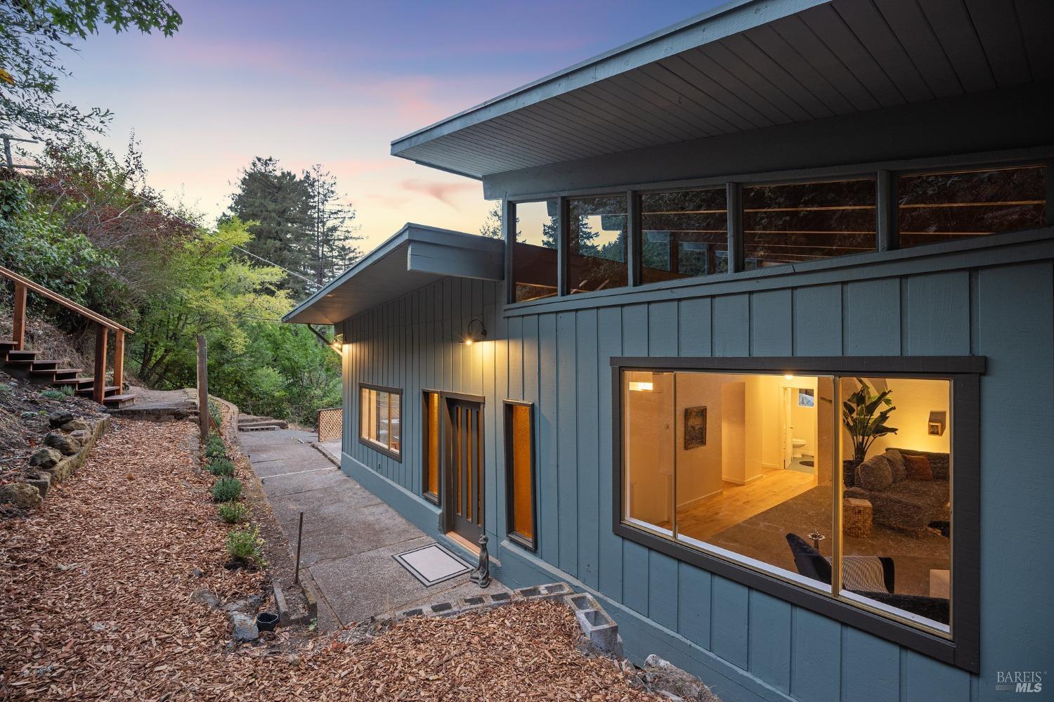 57 Spring Rd