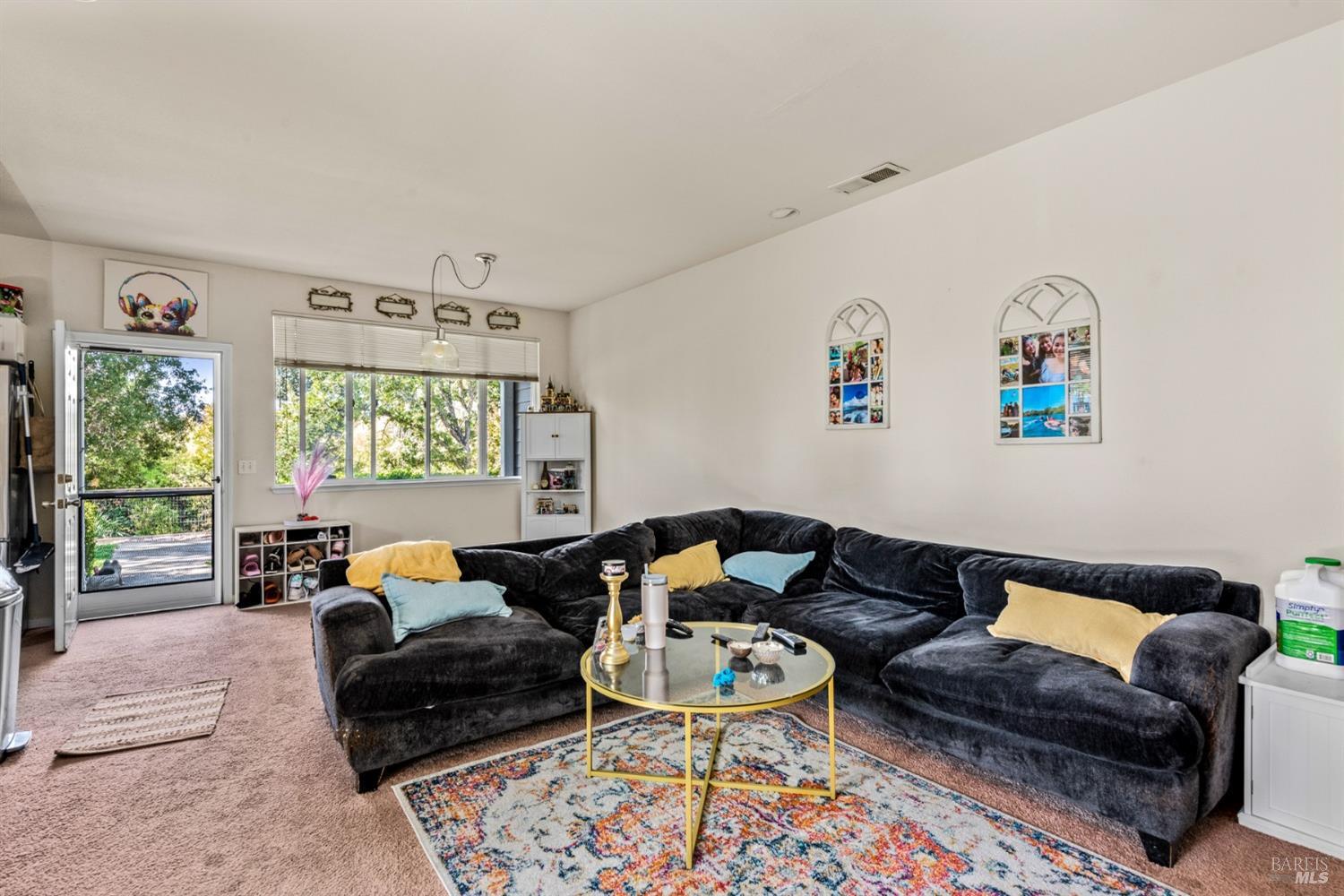 856 3rd St W