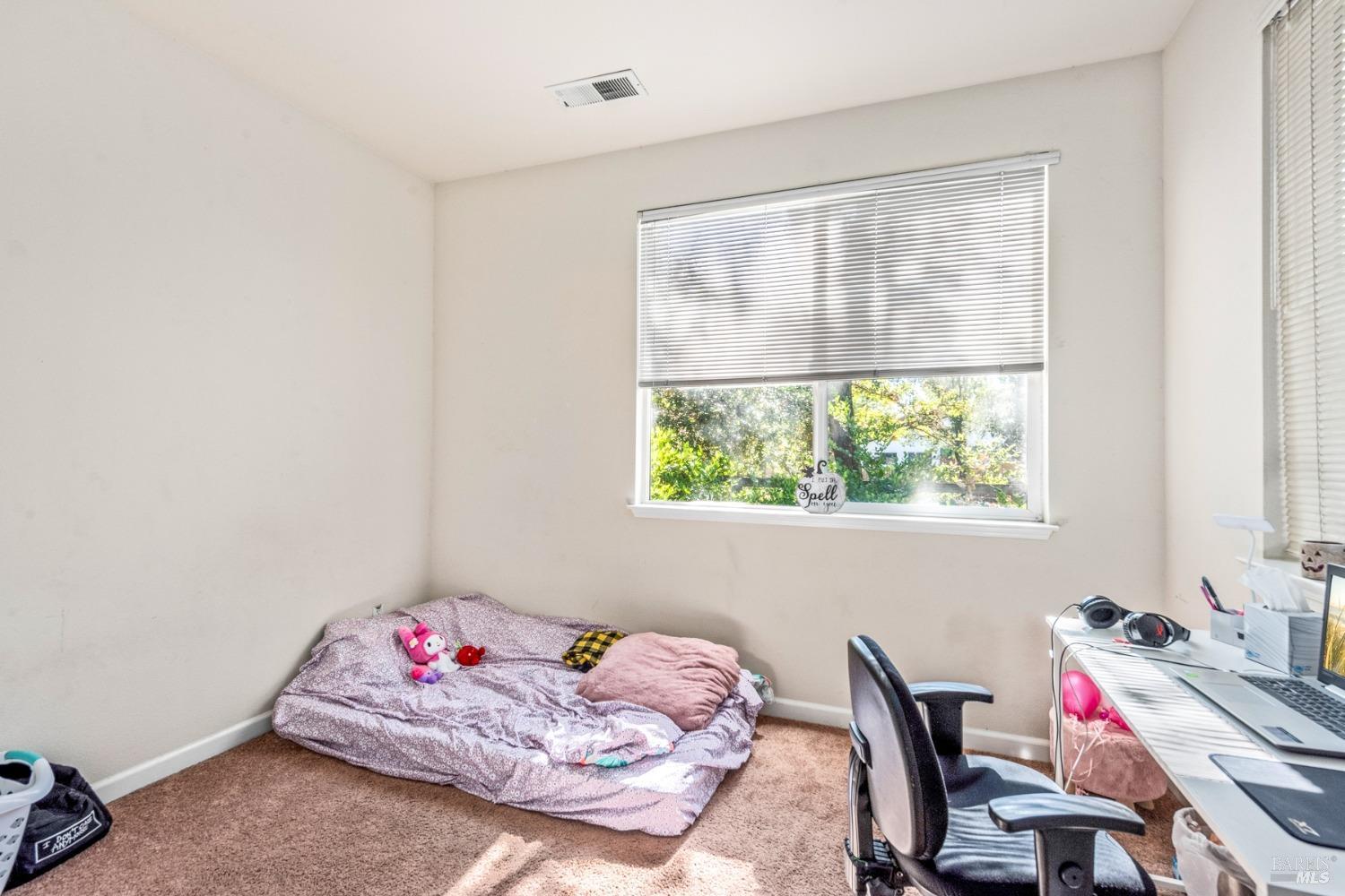 856 3rd St W