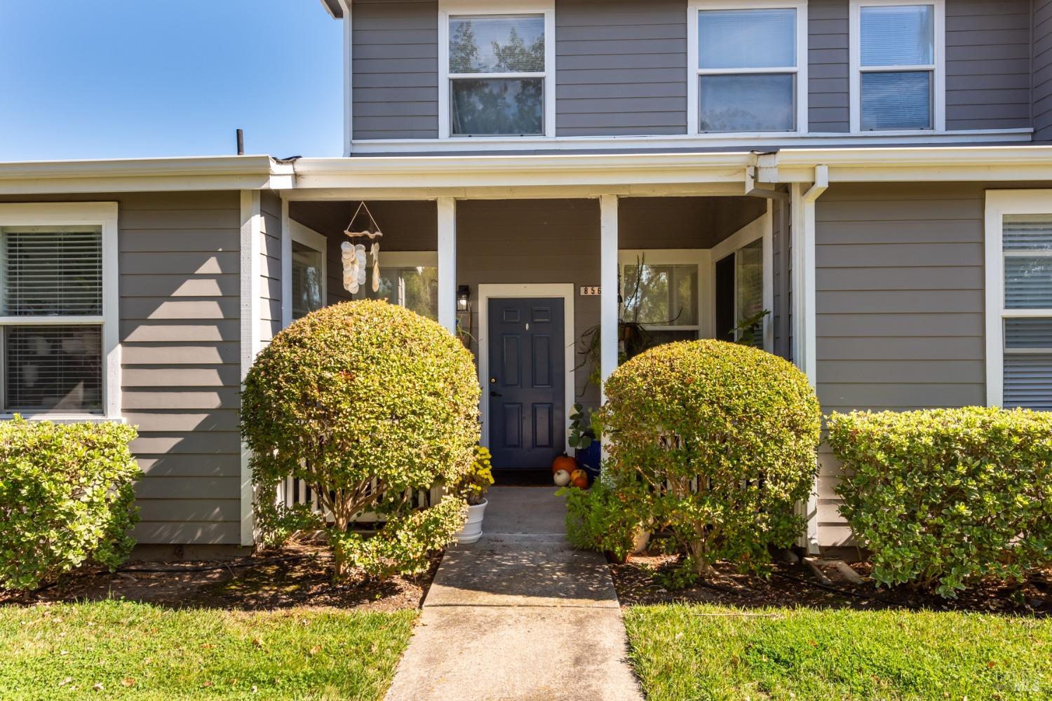 856 3rd St W