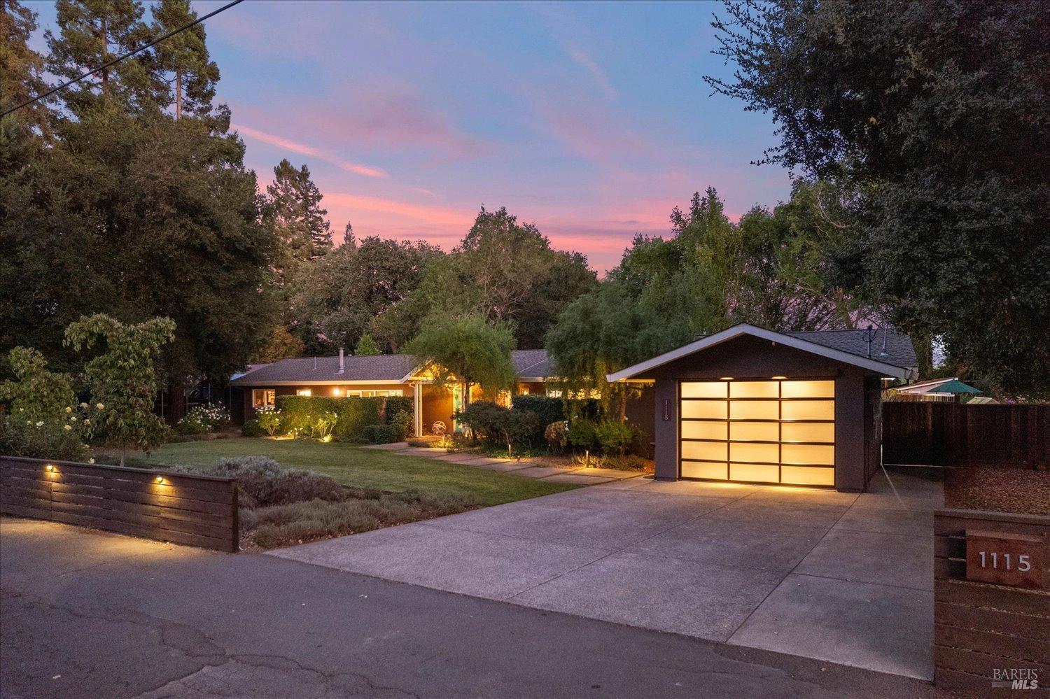 1115 Petra Dr
