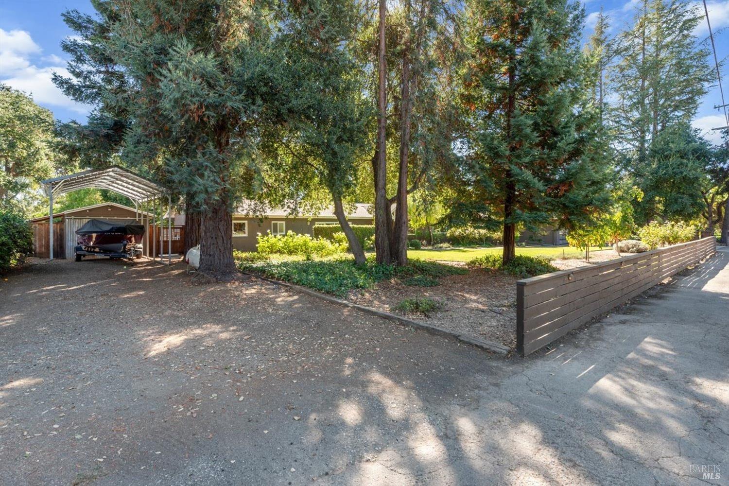 1115 Petra Dr