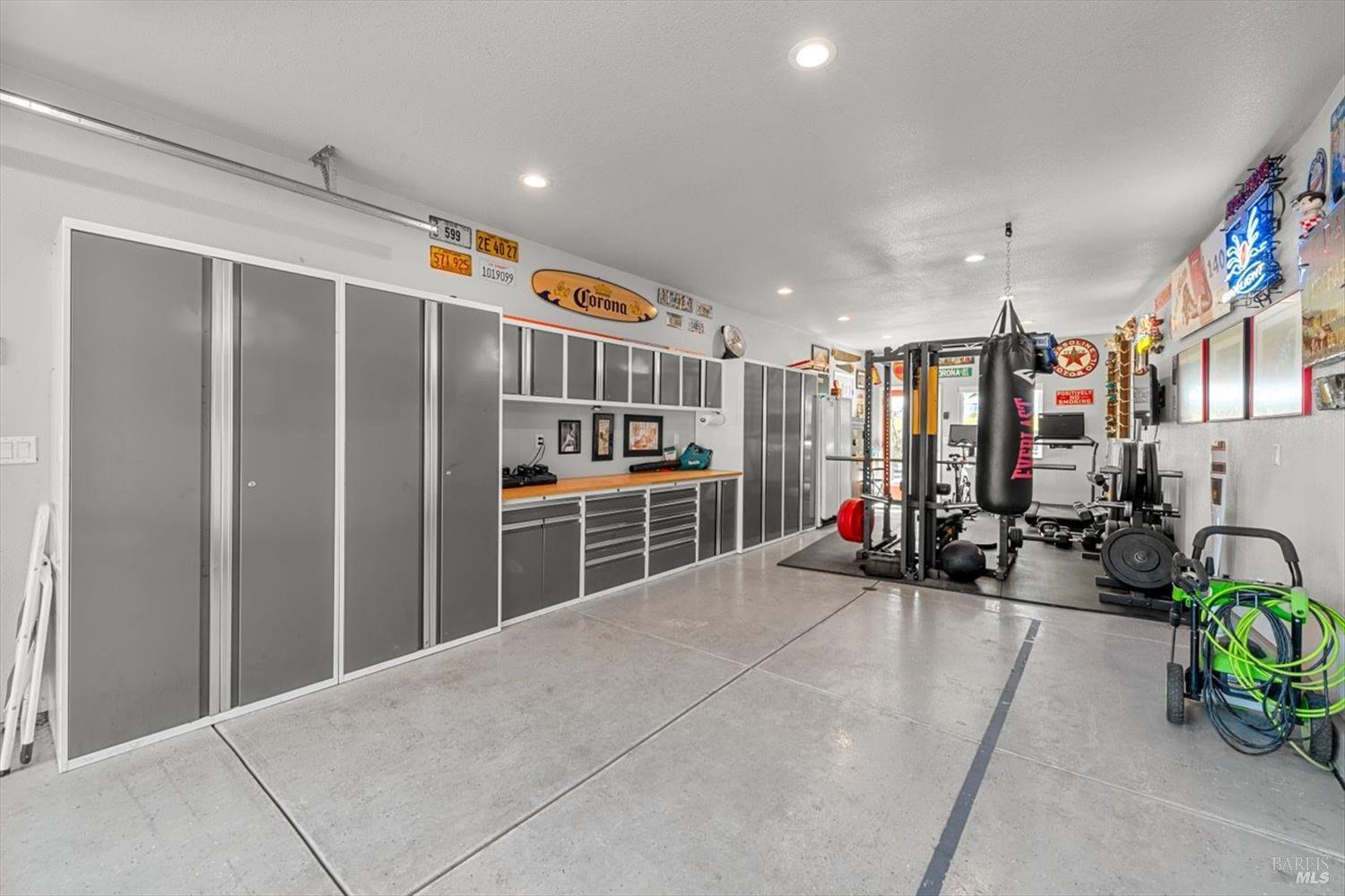 1115 Petra Dr