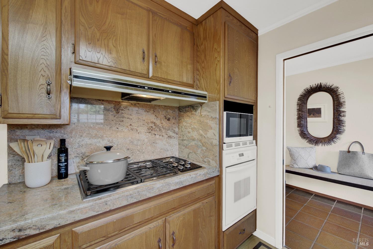 2573 Rollingwood Dr