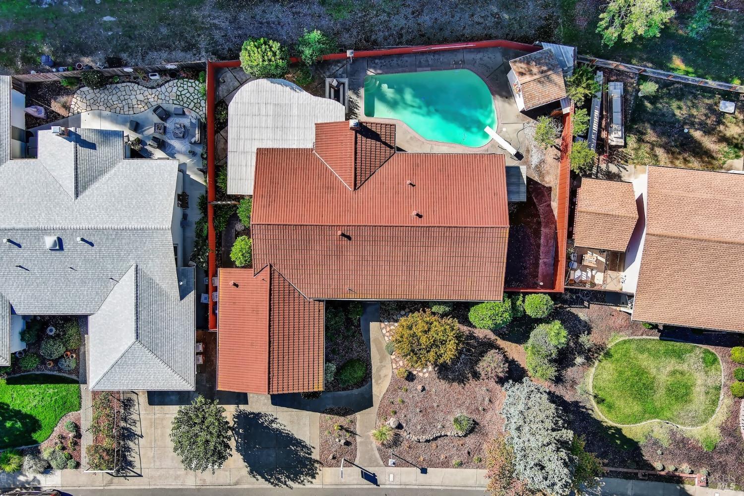 2573 Rollingwood Dr
