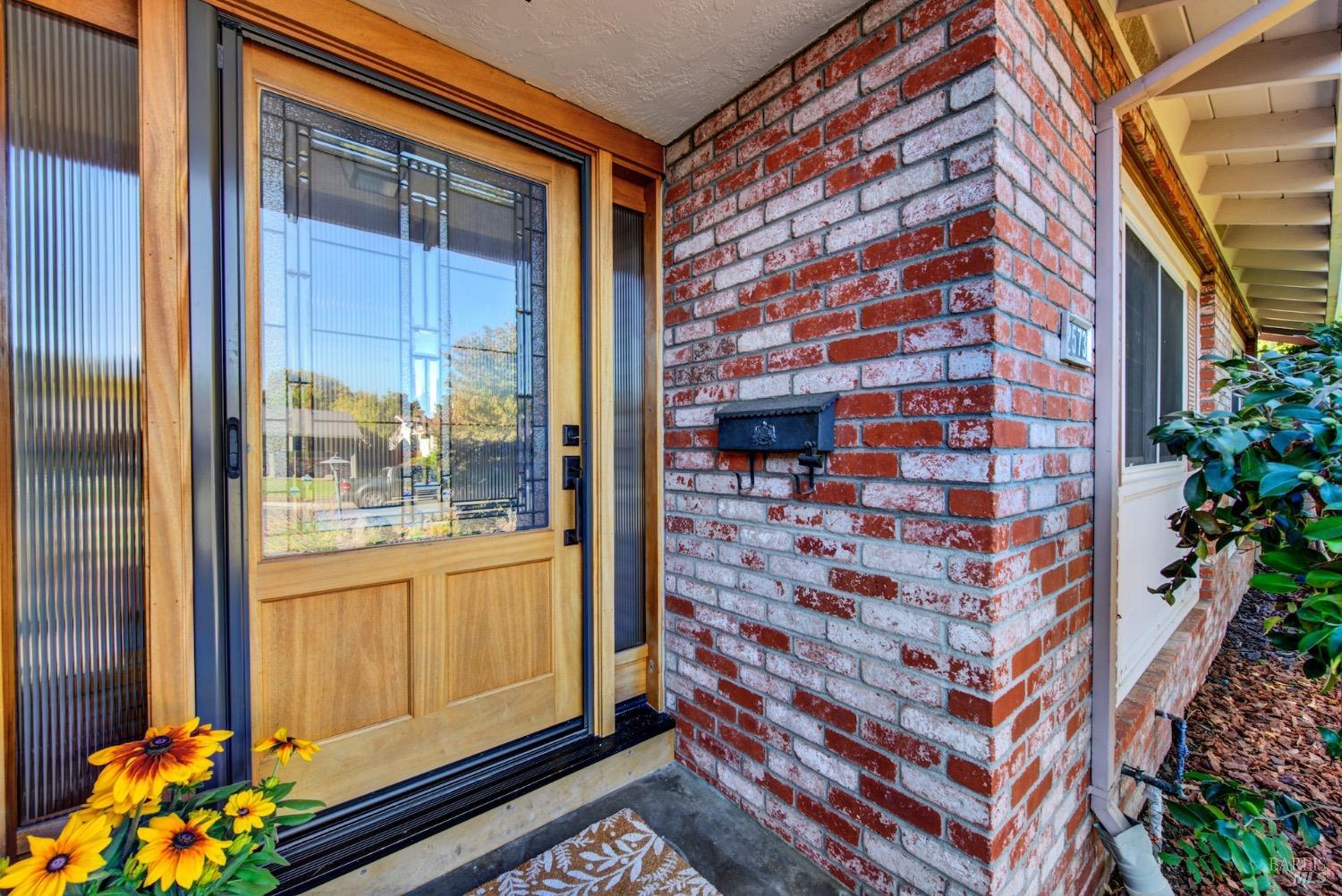 2573 Rollingwood Dr