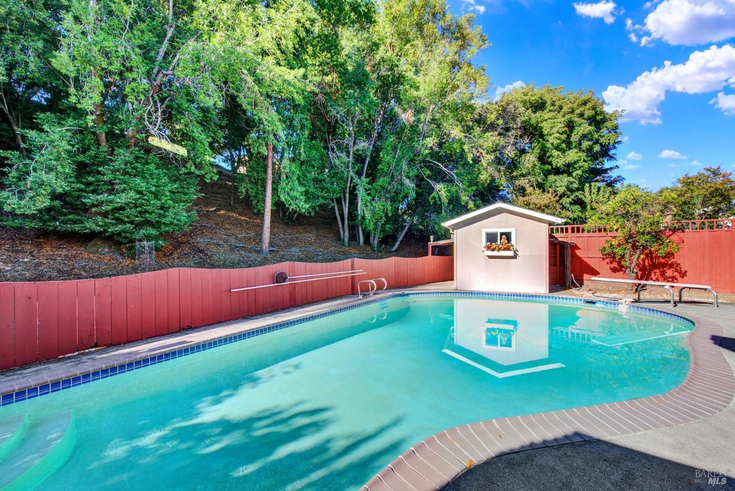 2573 Rollingwood Dr
