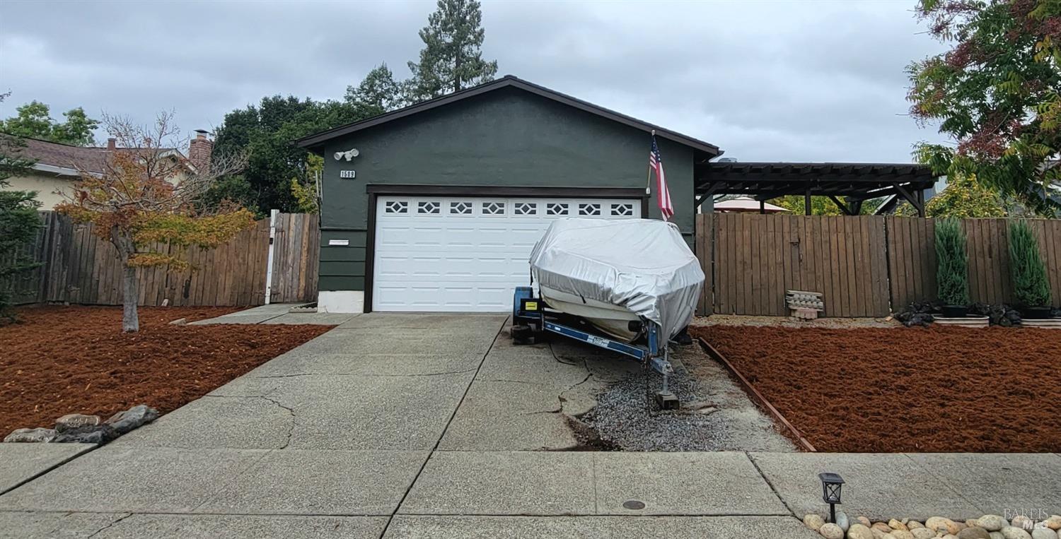 1509 Plumeria Dr