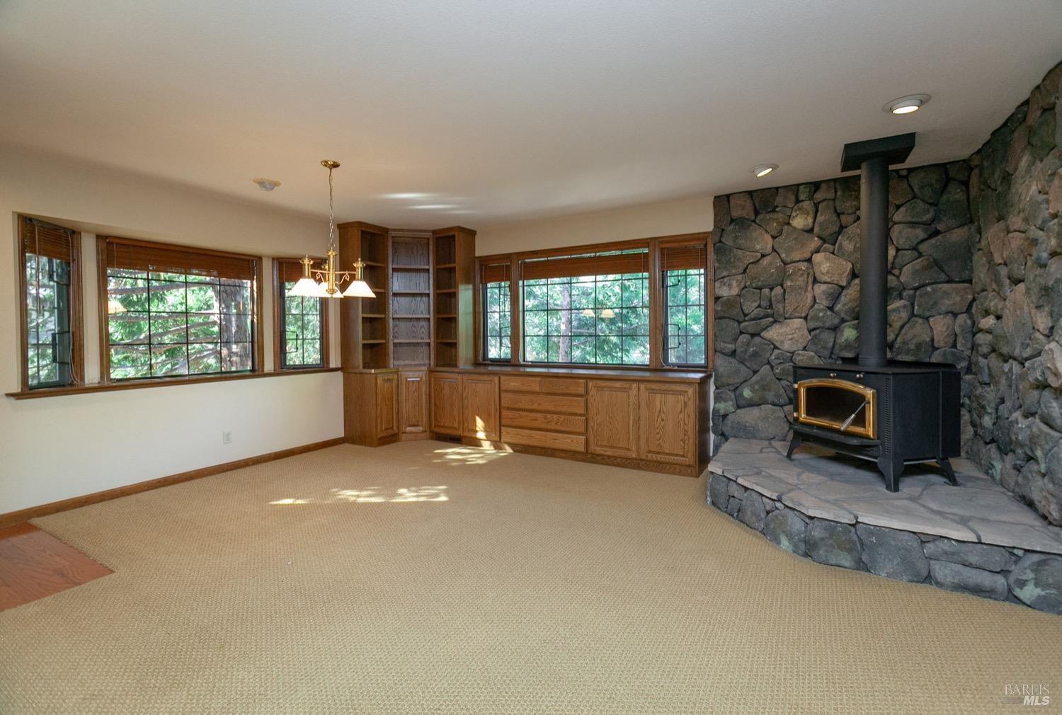 3821 Moss Hollow Ct