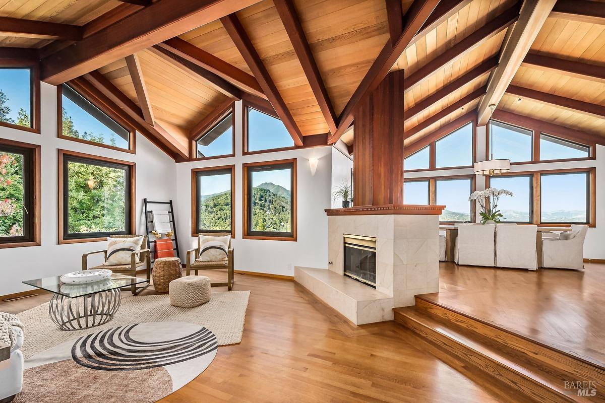 15 Fairview Ave