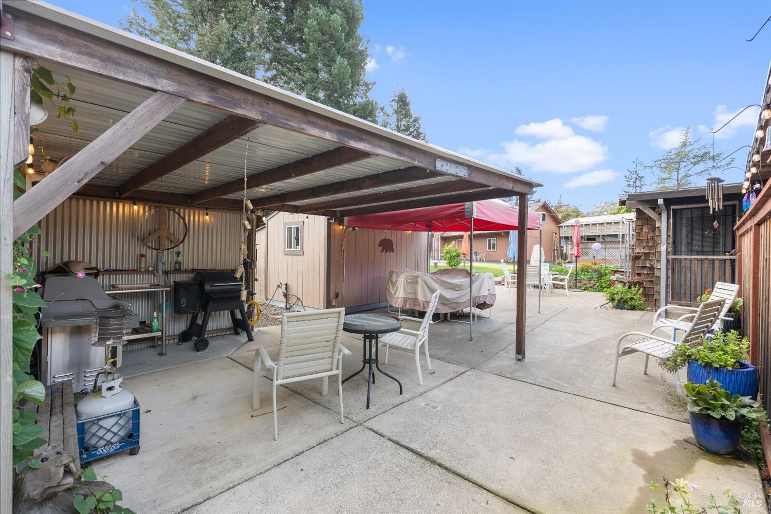 6023 Lone Pine Rd