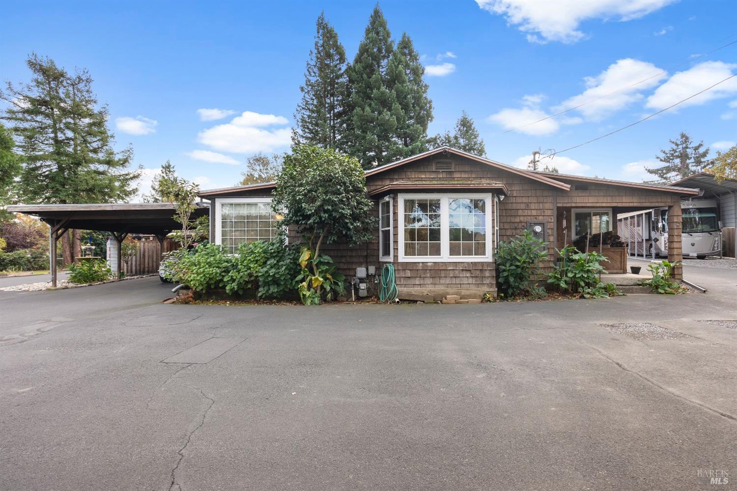 6023 Lone Pine Rd