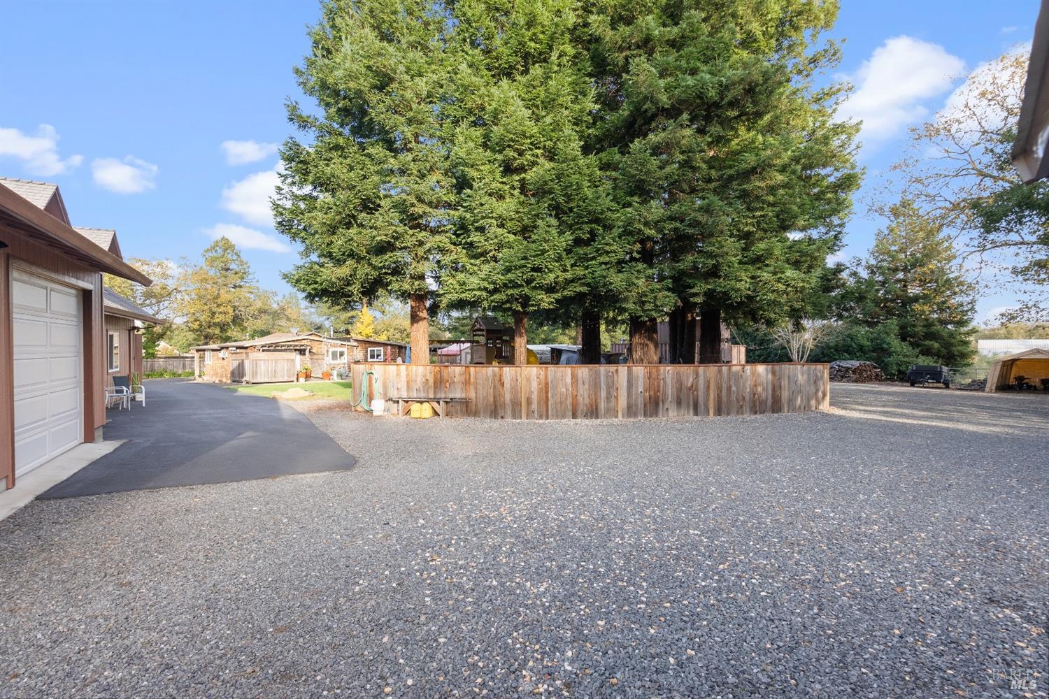 6023 Lone Pine Rd