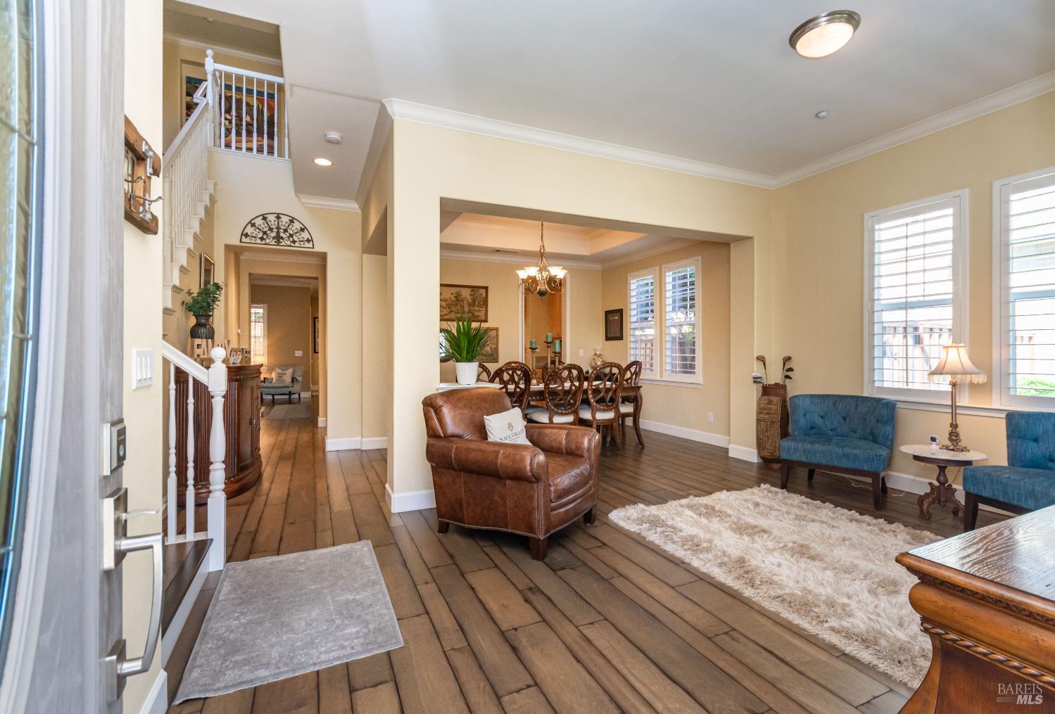 15 Catania Ct
