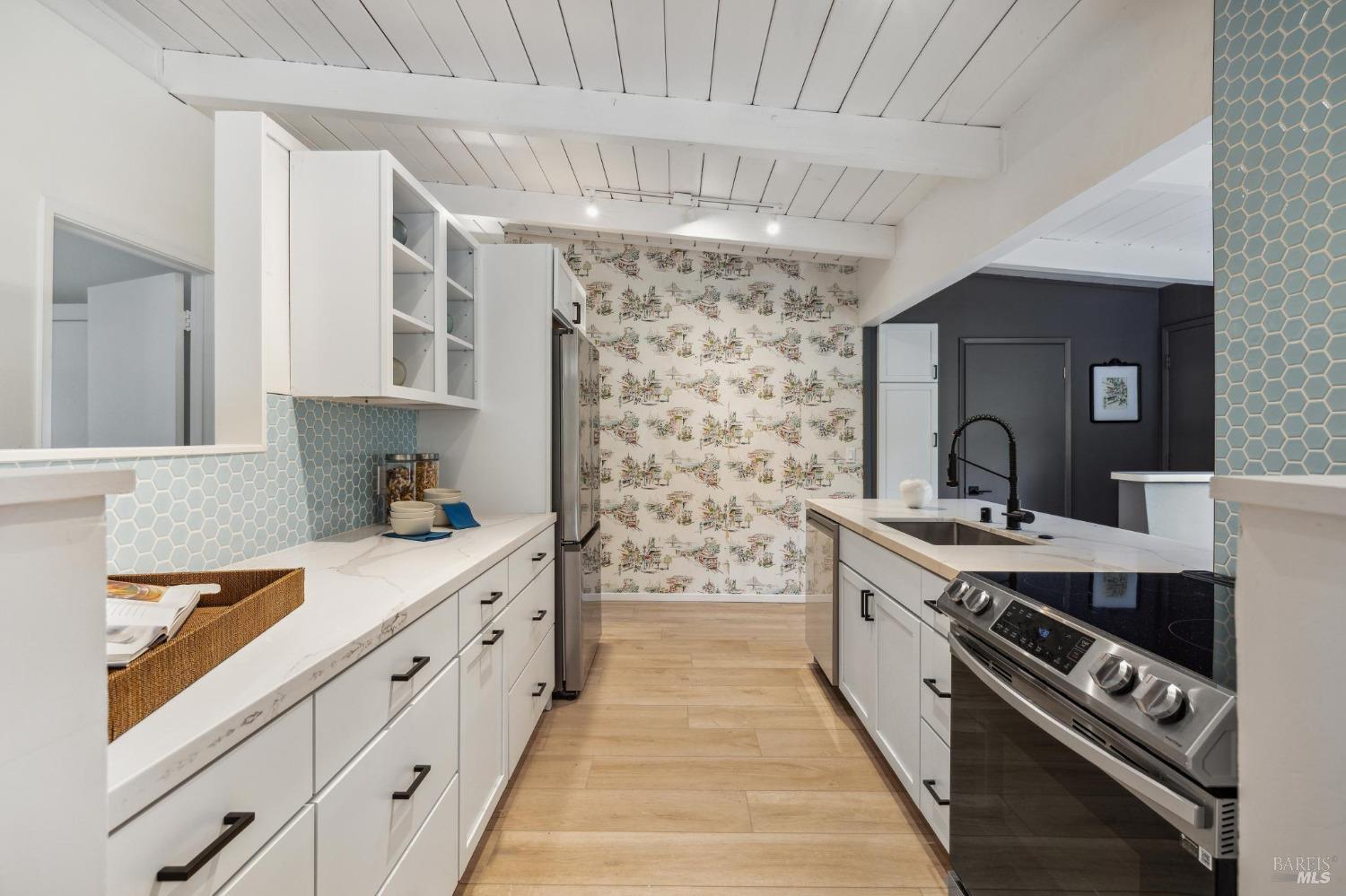 574 Woodbine Dr