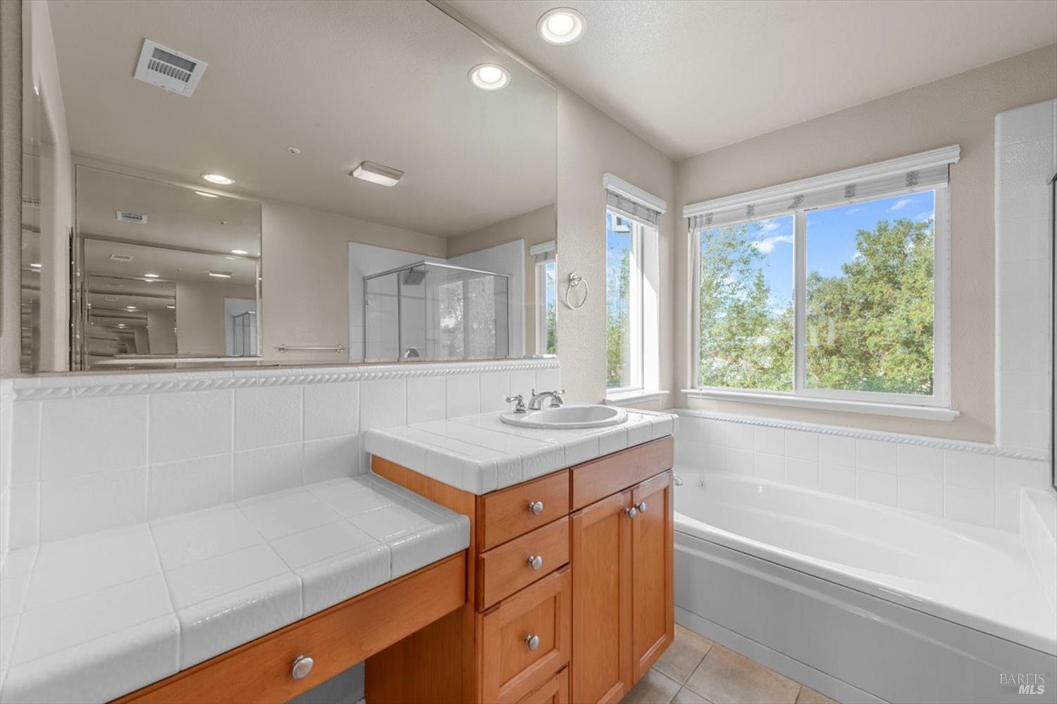 3245 Von Uhlit Ranch Rd