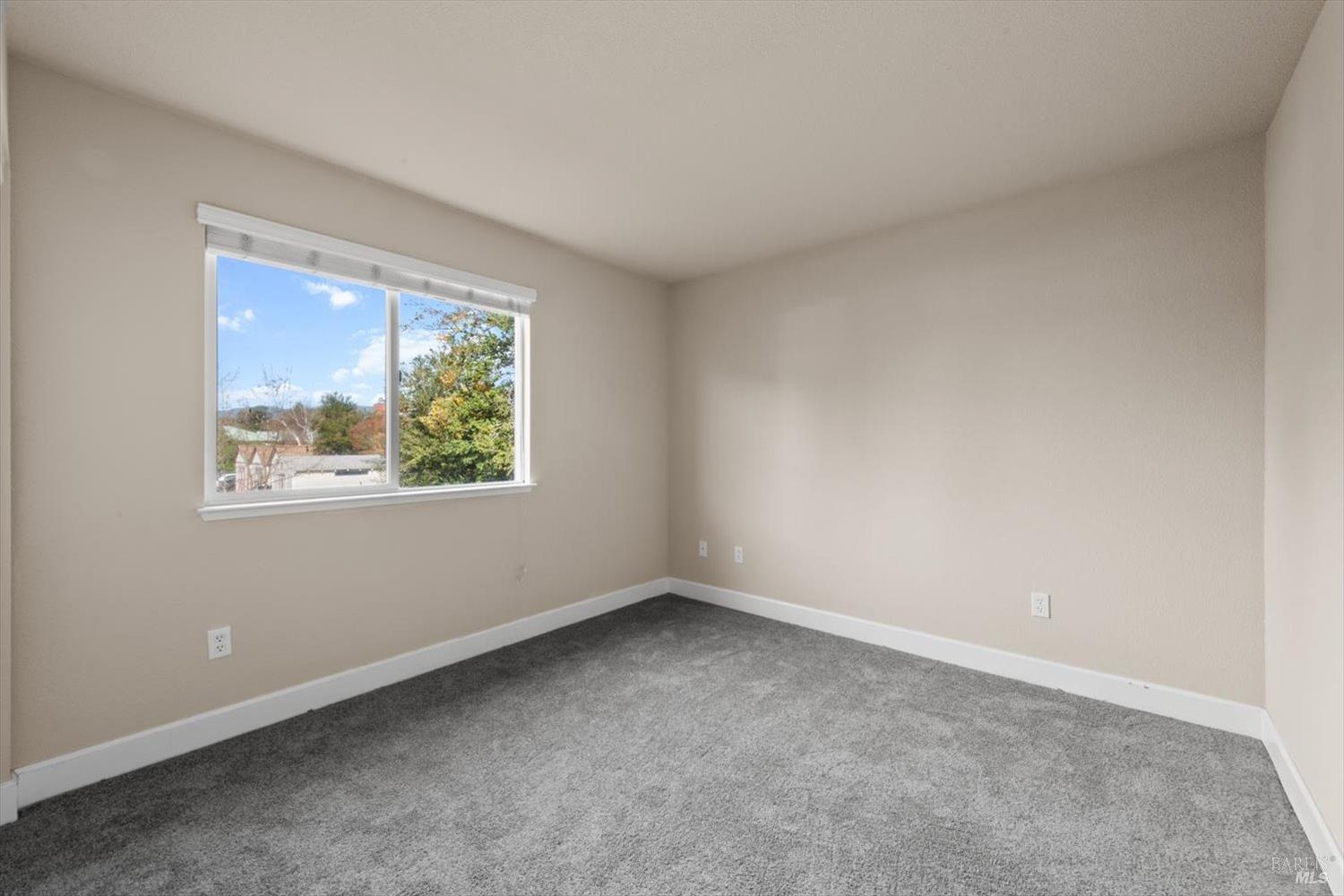3245 Von Uhlit Ranch Rd