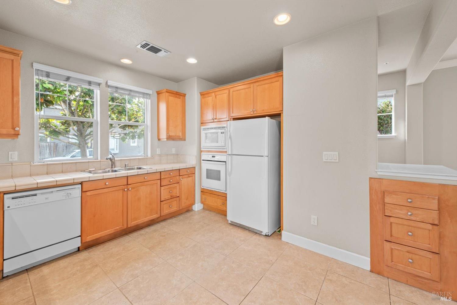 3245 Von Uhlit Ranch Rd