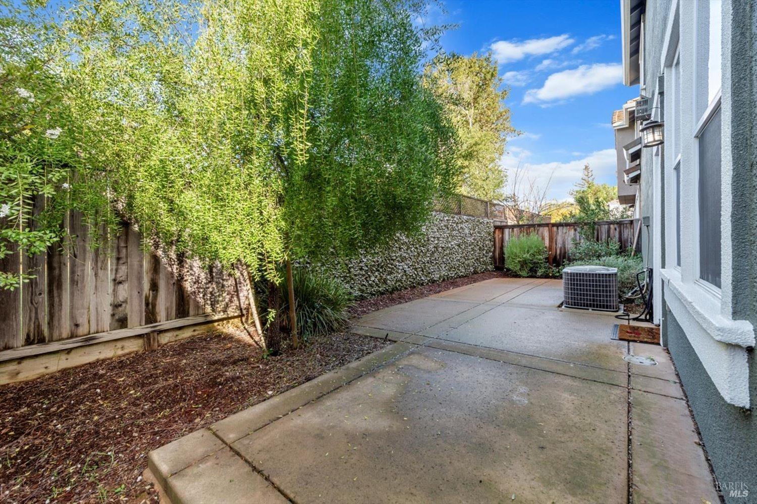 3245 Von Uhlit Ranch Rd