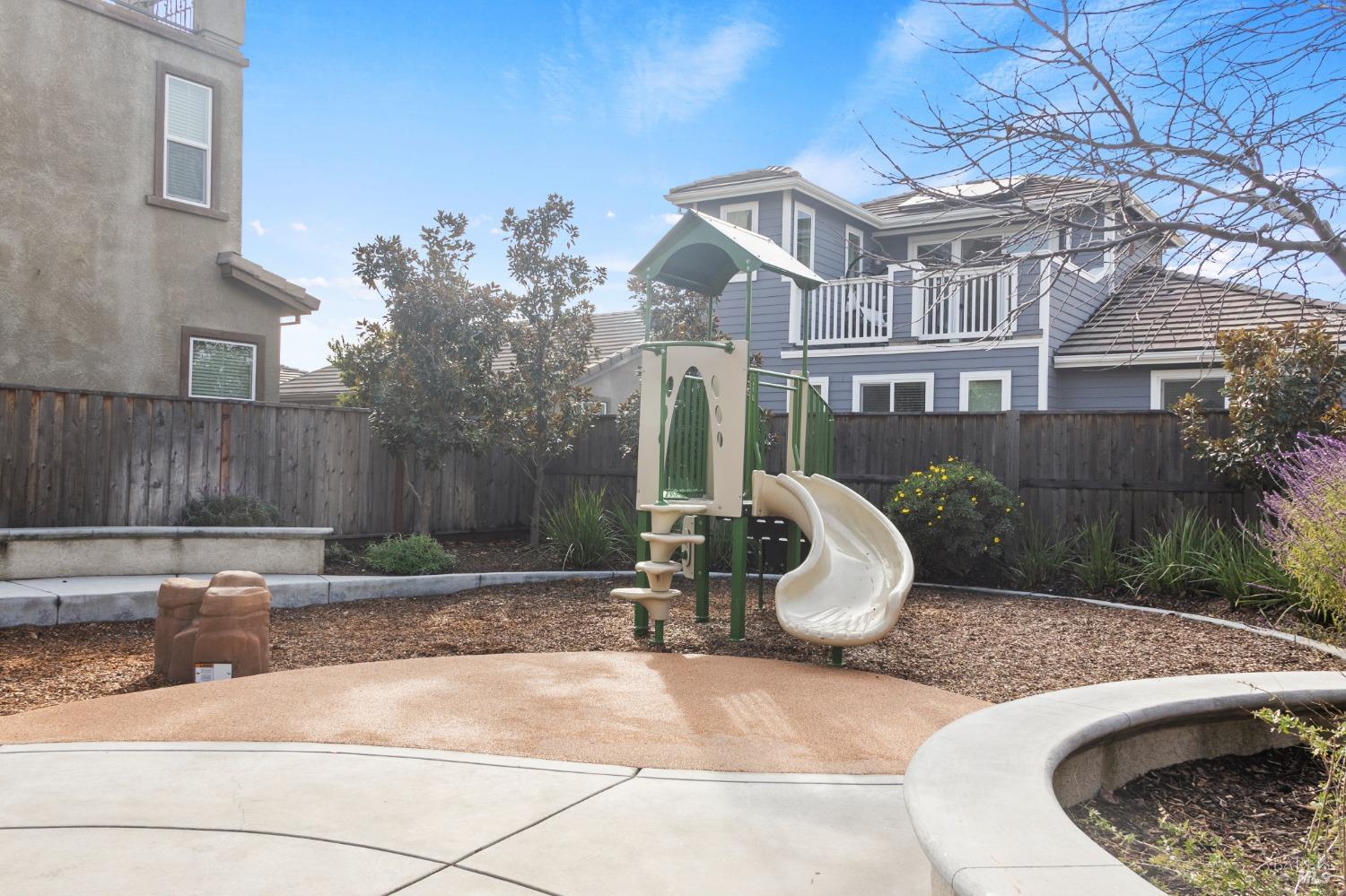 4467 Bahama Way