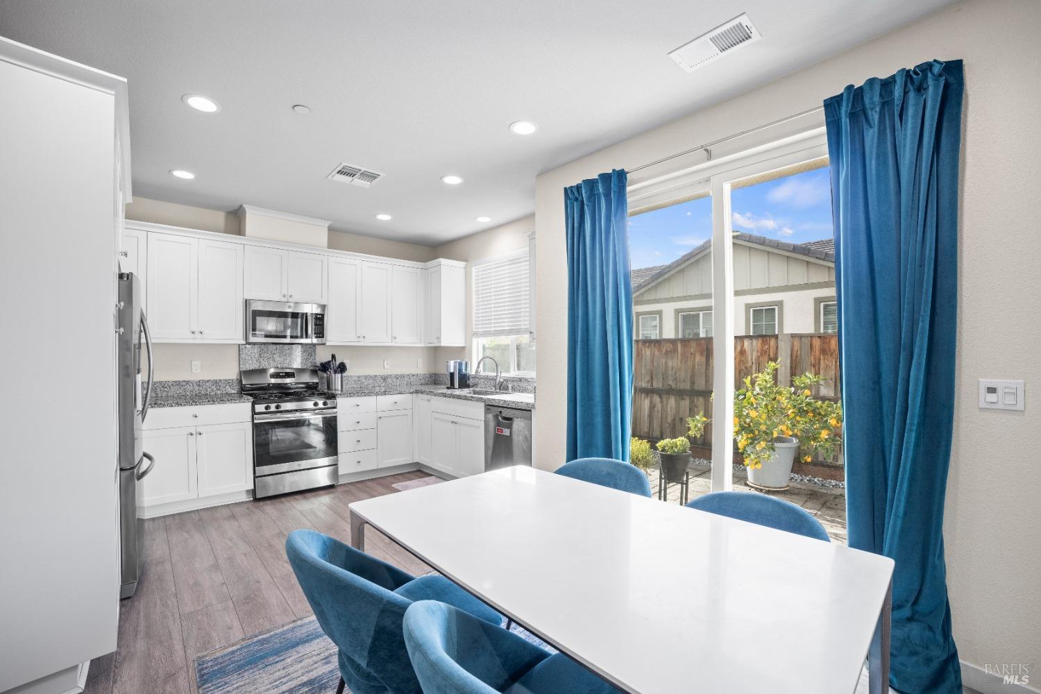 4467 Bahama Way