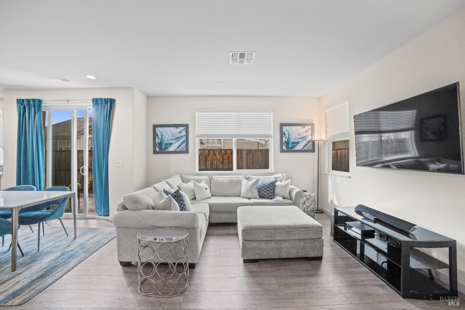 4467 Bahama Way