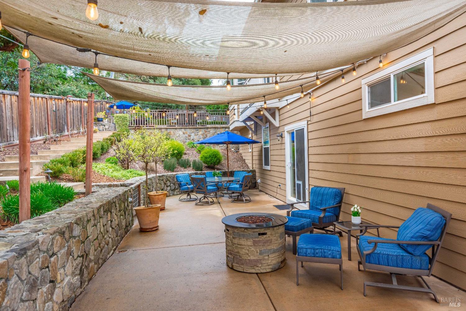 1109 Scenic Pl