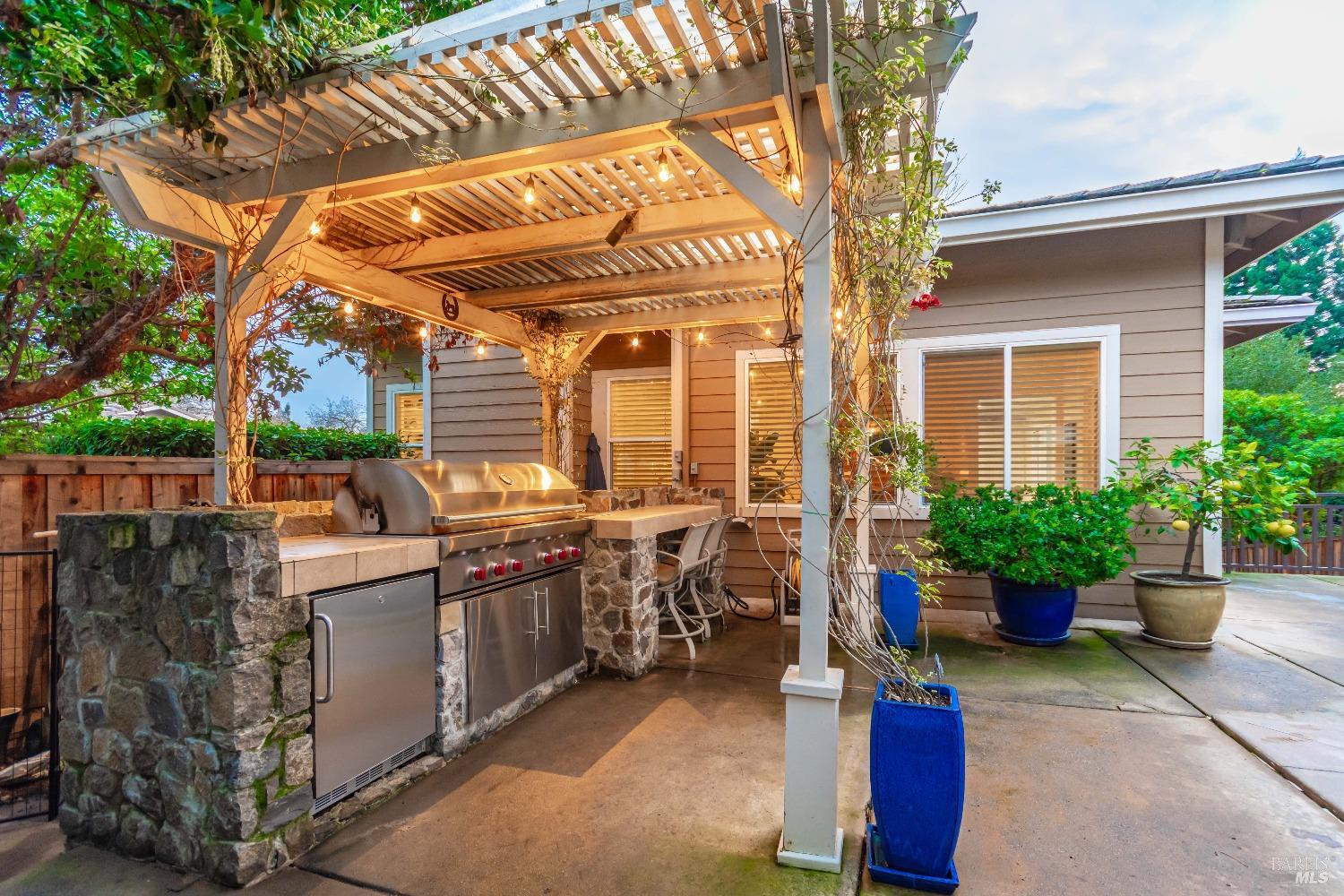 1109 Scenic Pl