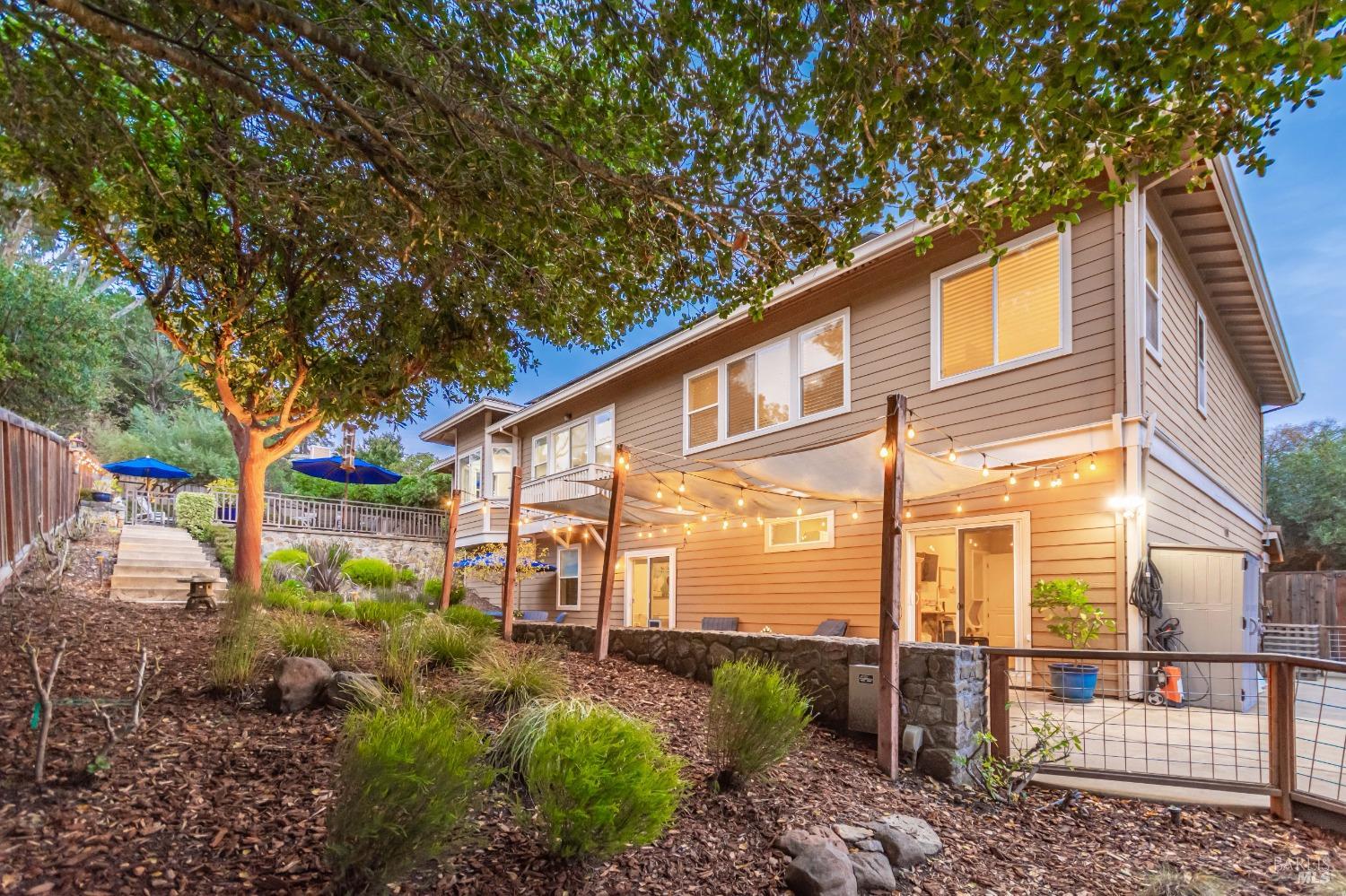 1109 Scenic Pl