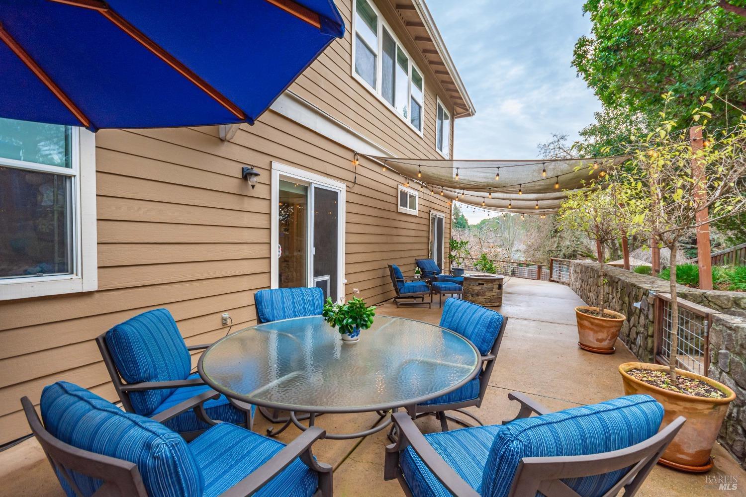1109 Scenic Pl